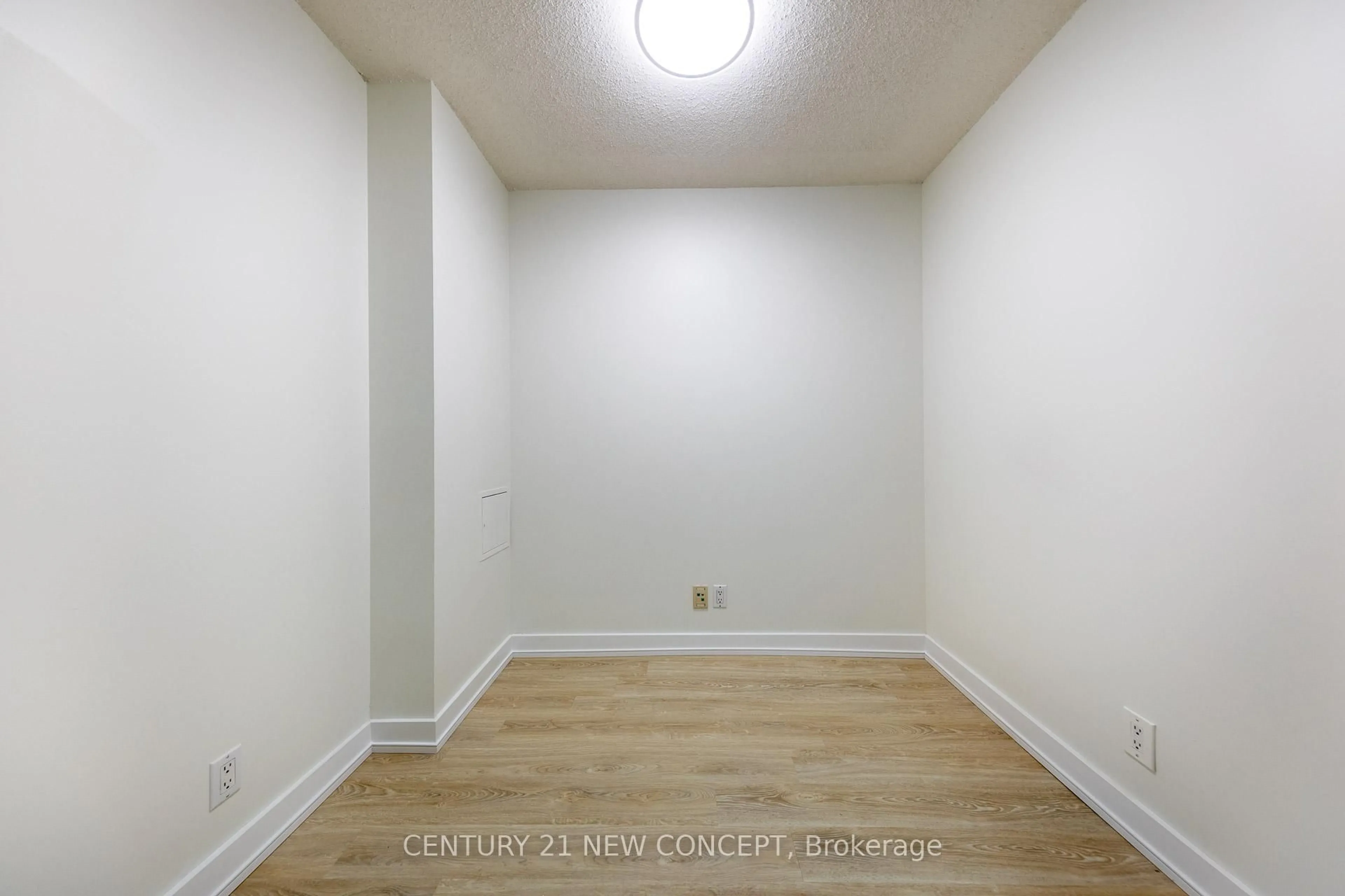 A pic of a room for 381 Front St #501, Toronto Ontario M5V 3R8