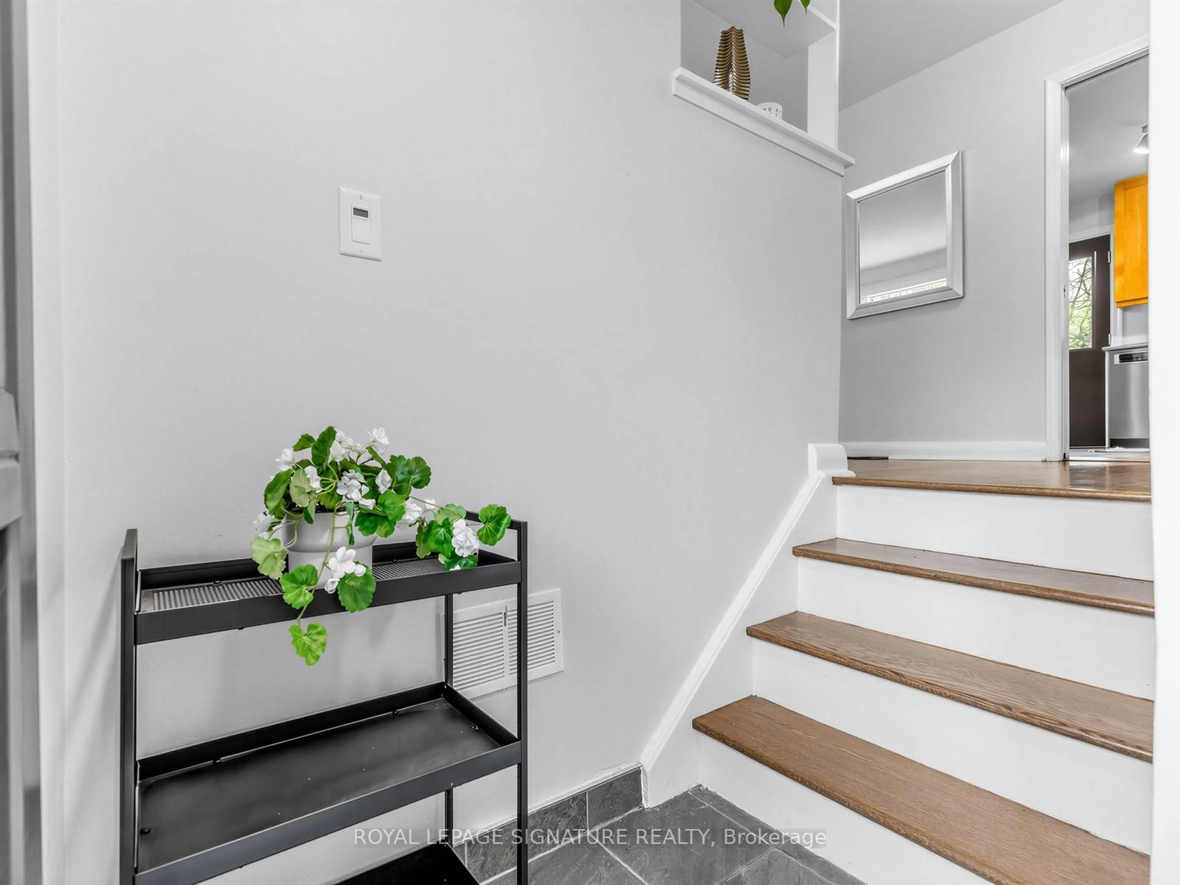 Stairs for 23 Ballymena Crt, Toronto Ontario M3C 2B8