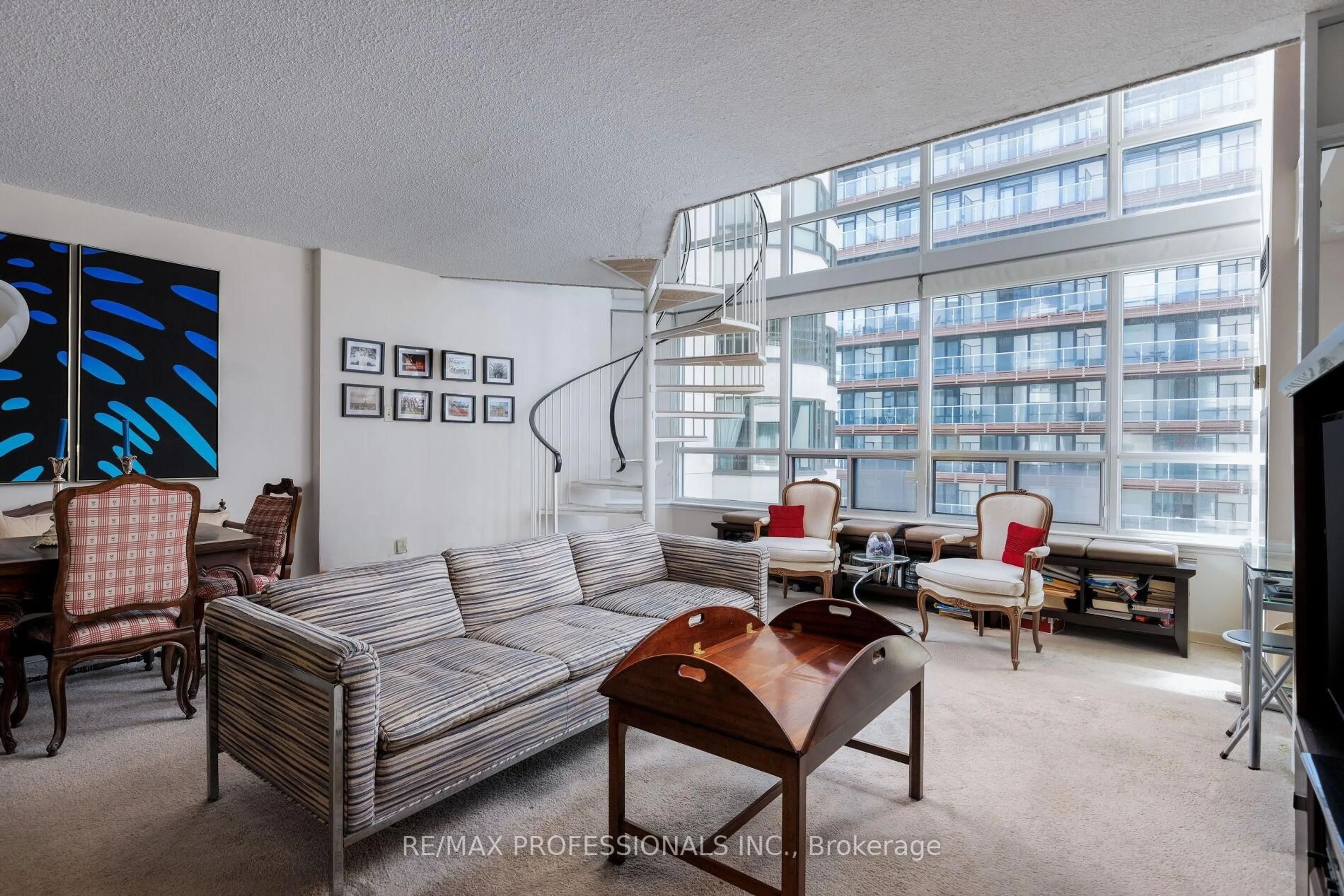 Living room with furniture, unknown for 25 Maitland St #1506, Toronto Ontario M4Y 2W1
