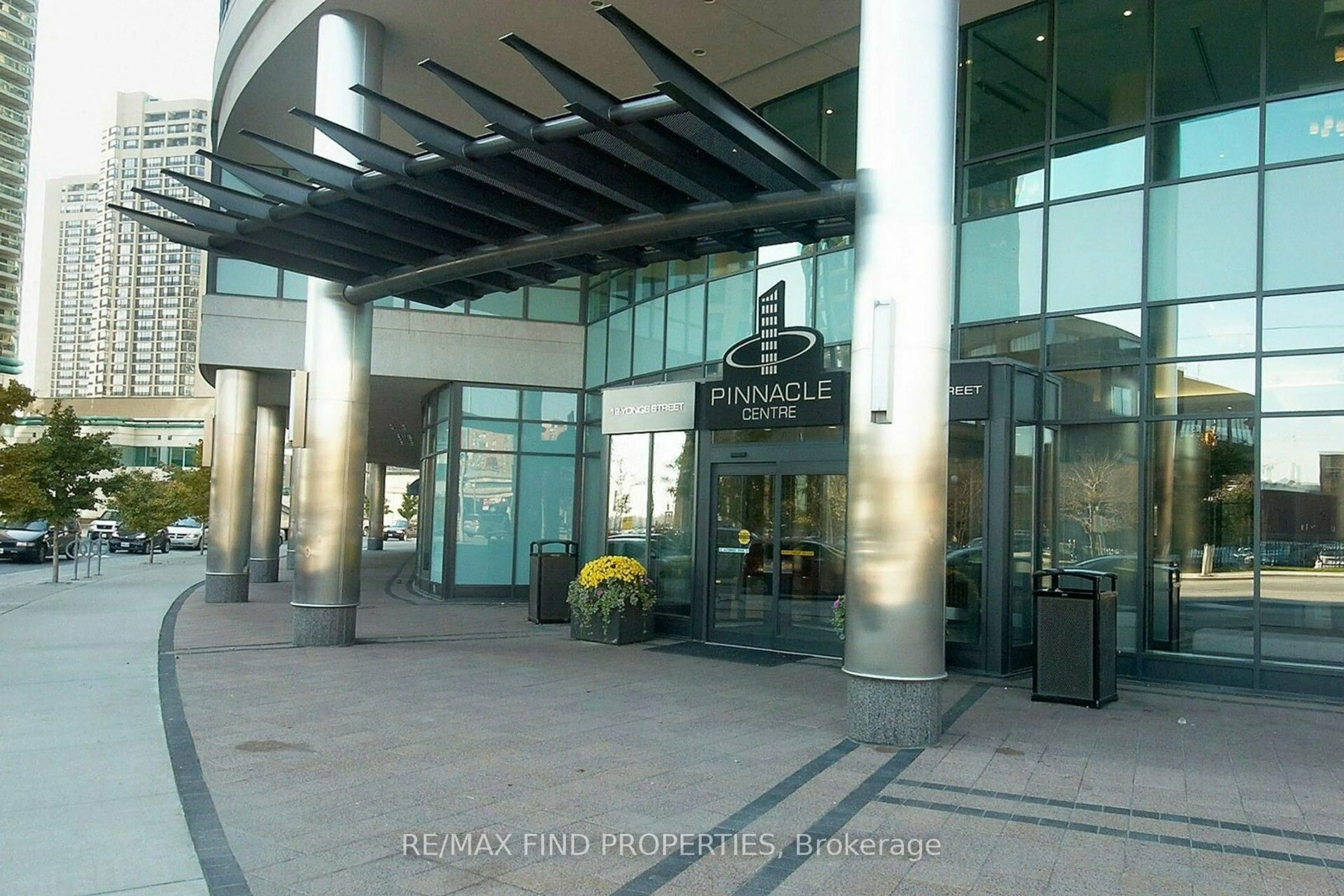 Lobby for 12 Yonge St #1505, Toronto Ontario M5E 1Z9