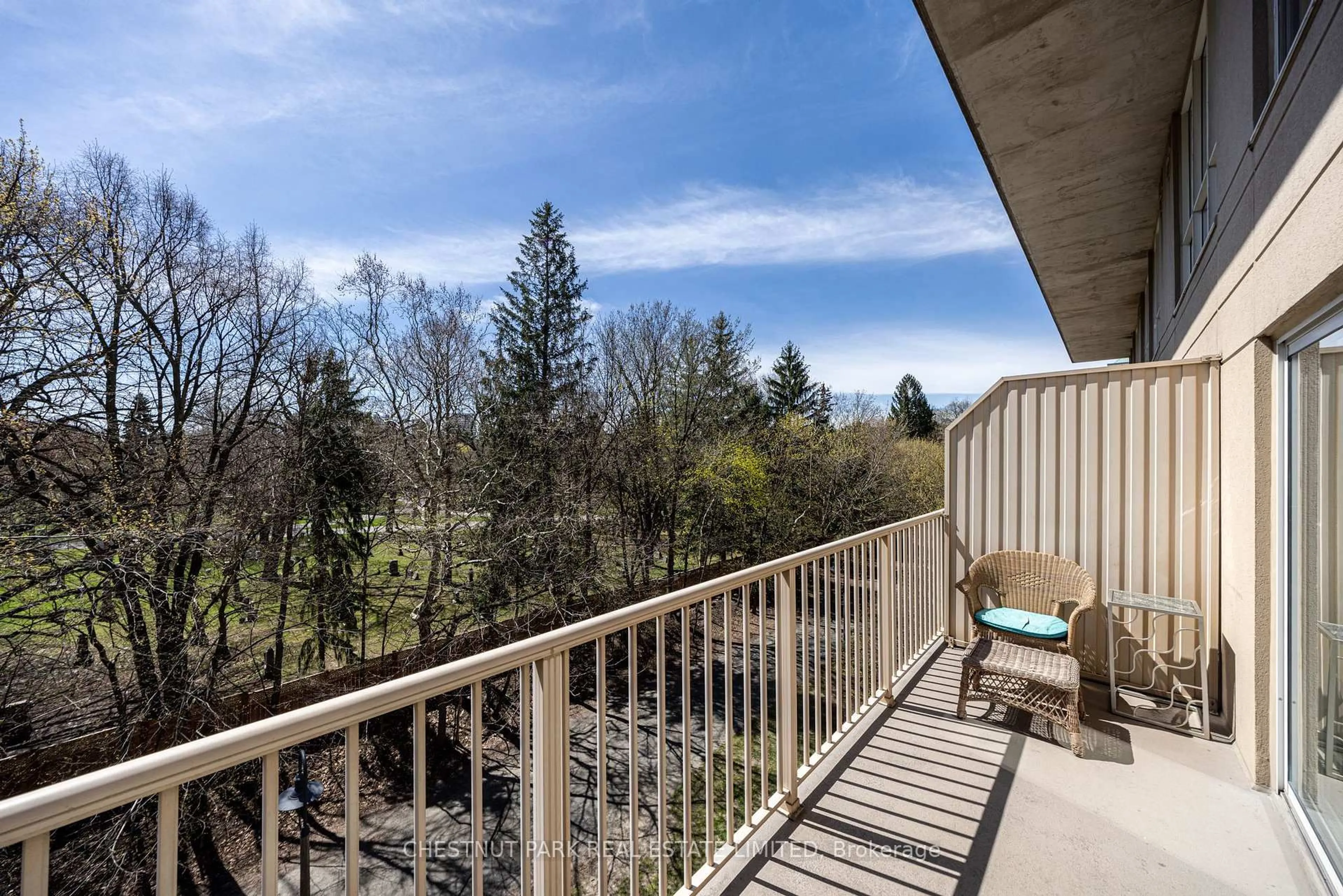 Balcony in the apartment, water/lake/river/ocean view for 119 Merton St #422, Toronto Ontario M4S 3G5
