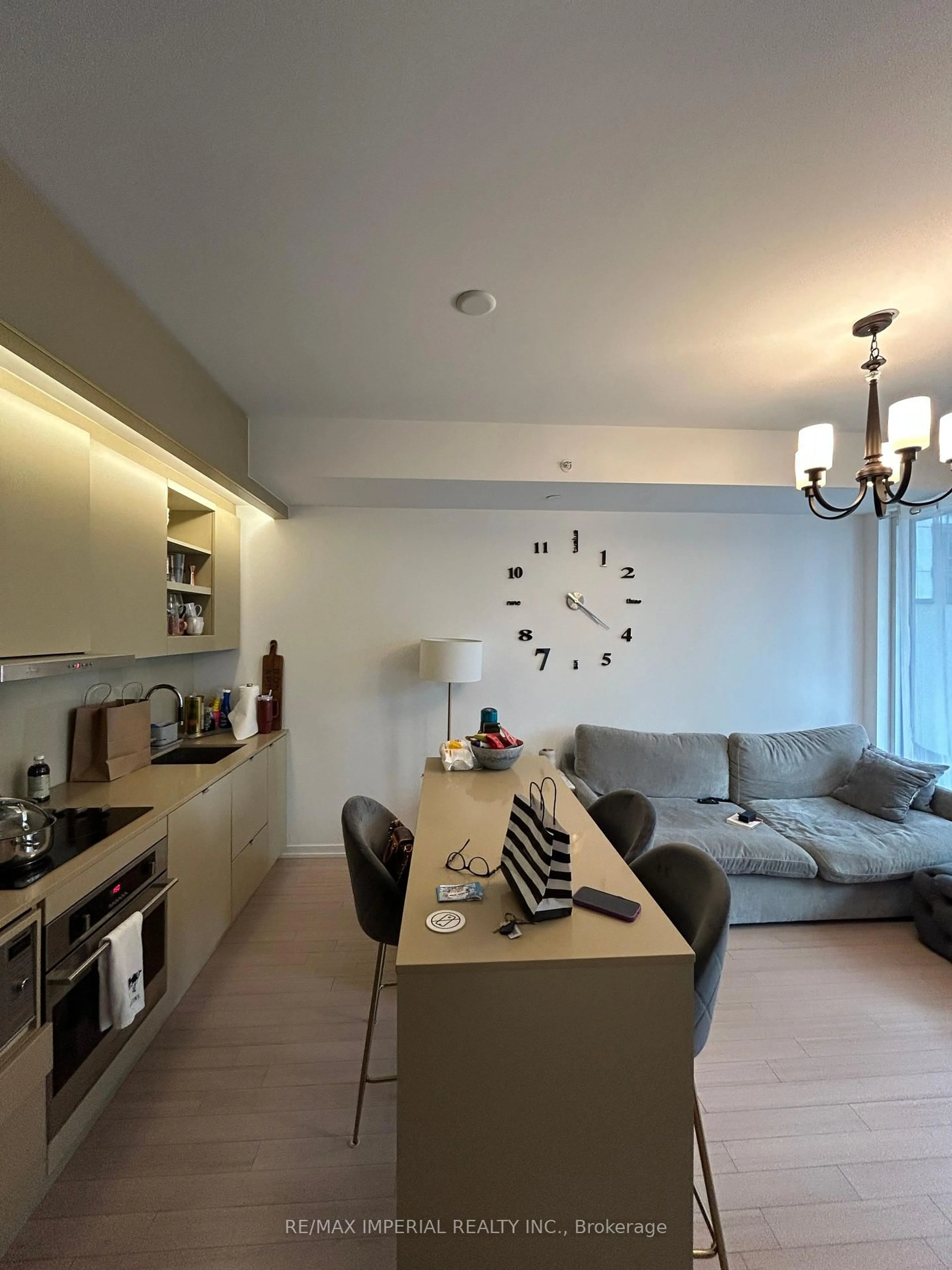 Living room with furniture, unknown for 101 Peter St #2708, Toronto Ontario M5V 0G6