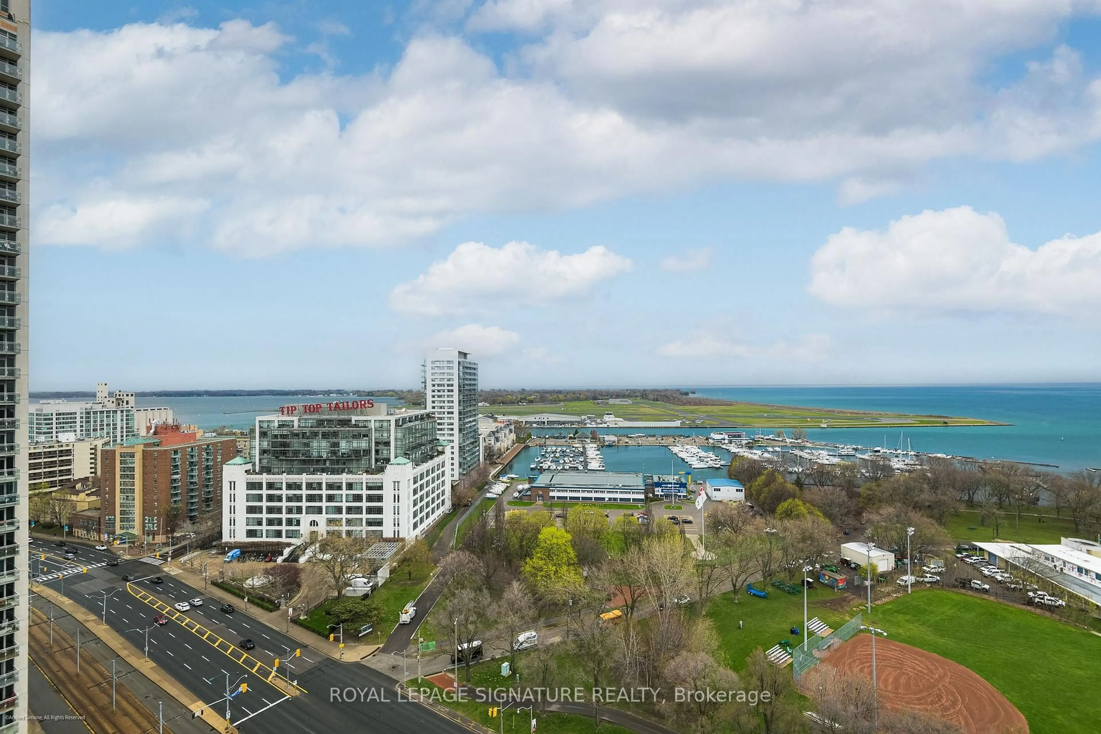 A pic from outside/outdoor area/front of a property/back of a property/a pic from drone, water/lake/river/ocean view for 215 Fort York Blvd #2104, Toronto Ontario M5V 4A2