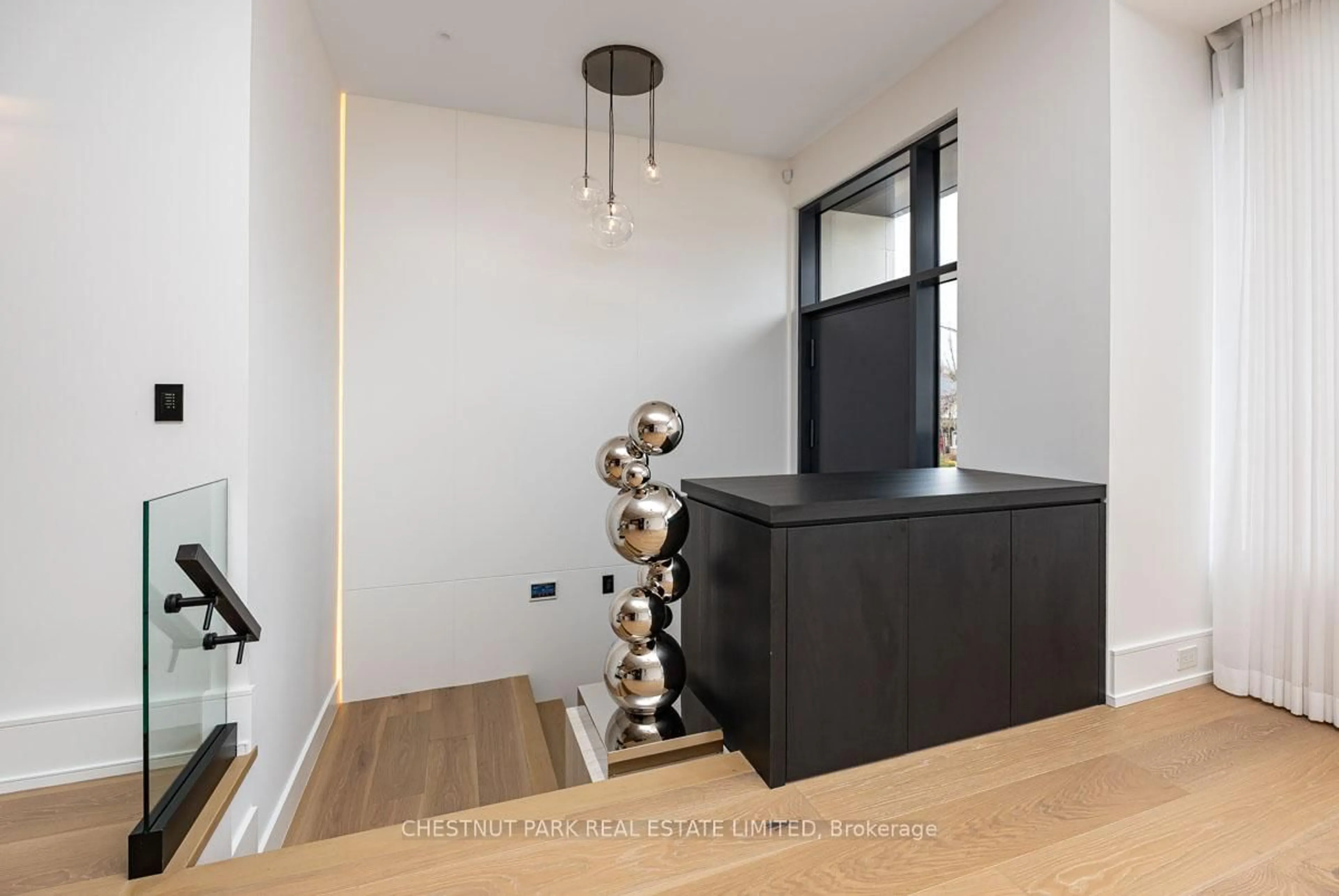 Unknown for 232 Snowdon Ave, Toronto Ontario M4N 2B3
