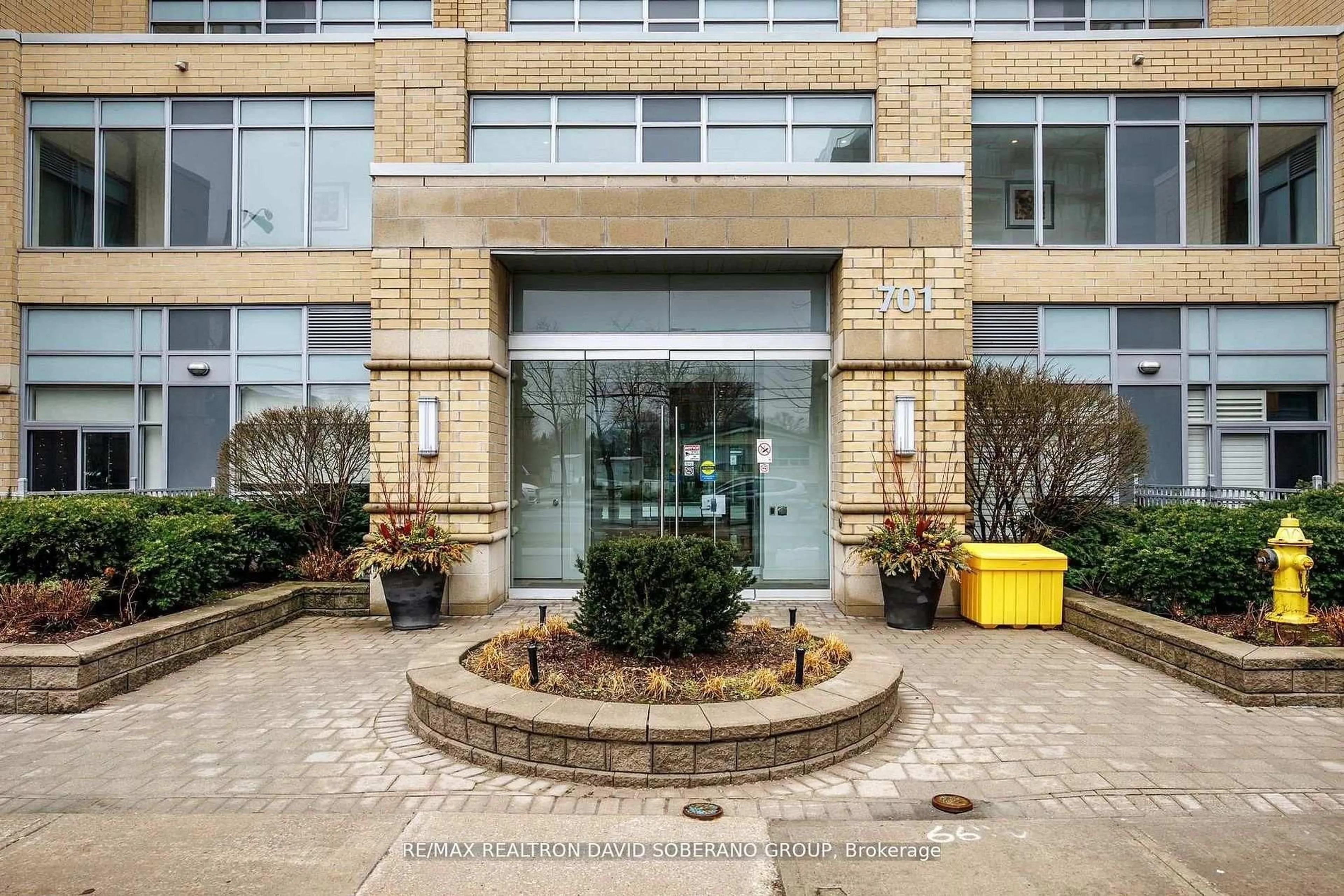 Unknown for 701 Sheppard Ave #315, Toronto Ontario M3H 0B2