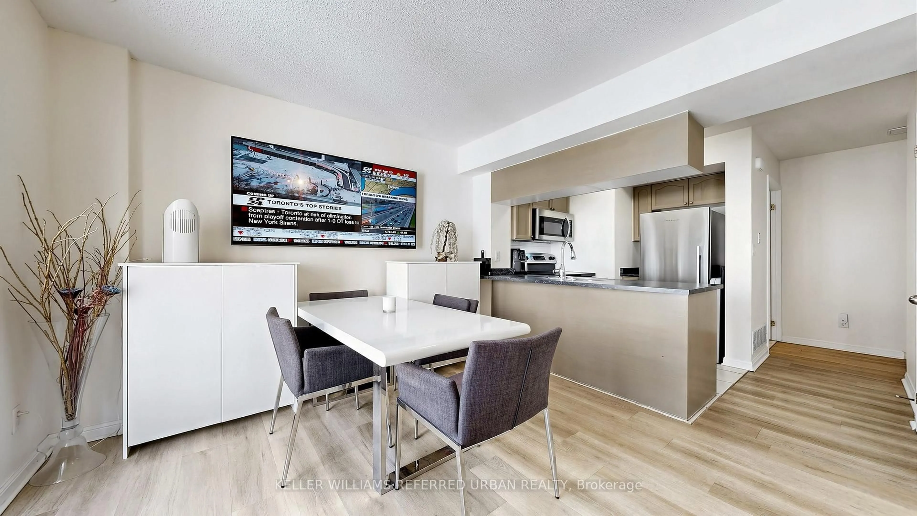 Open concept kitchen, unknown for 3 Everson Dr #254, Toronto Ontario M2N 7L4