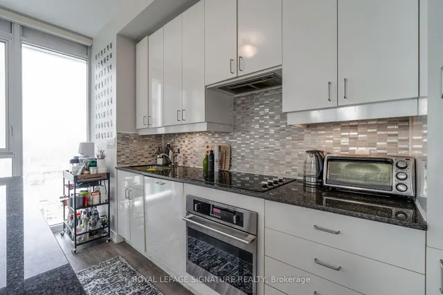 426 University Ave #2503, Toronto 5