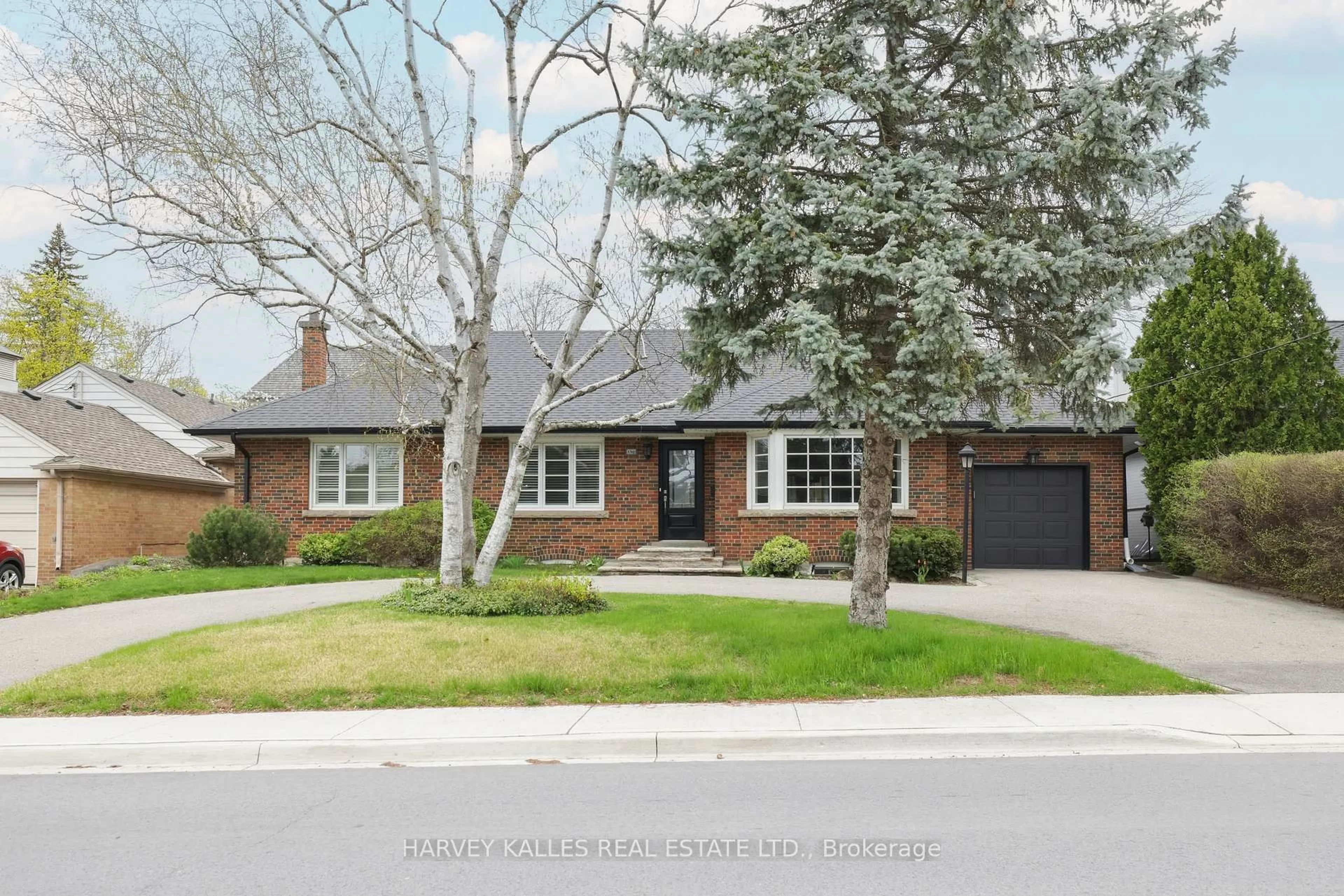 Home with brick exterior material, street for 530 Blythwood Rd, Toronto Ontario M4N 1B3