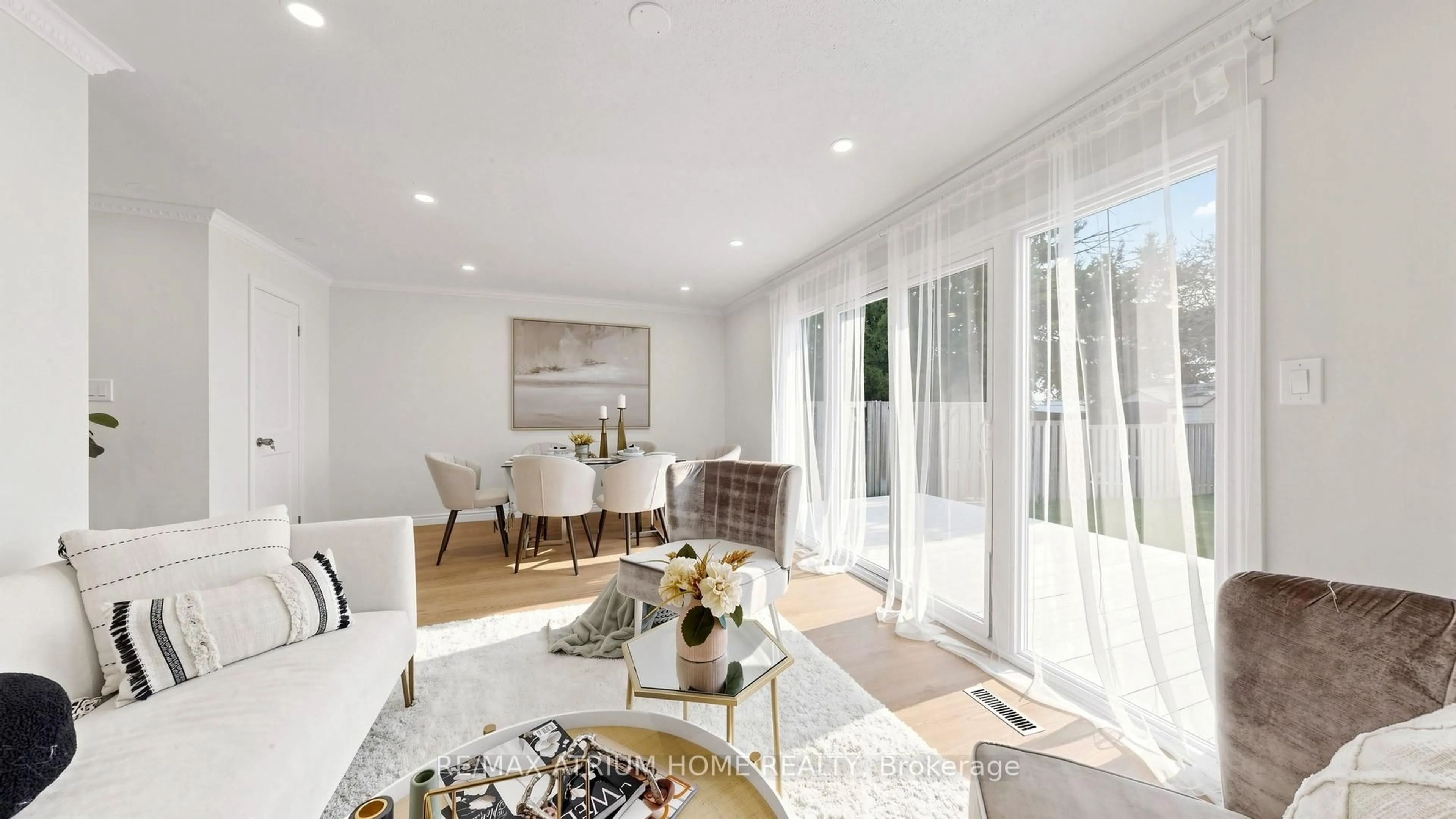 Unknown for 13 Applegate Cres, Toronto Ontario M2H 2R5
