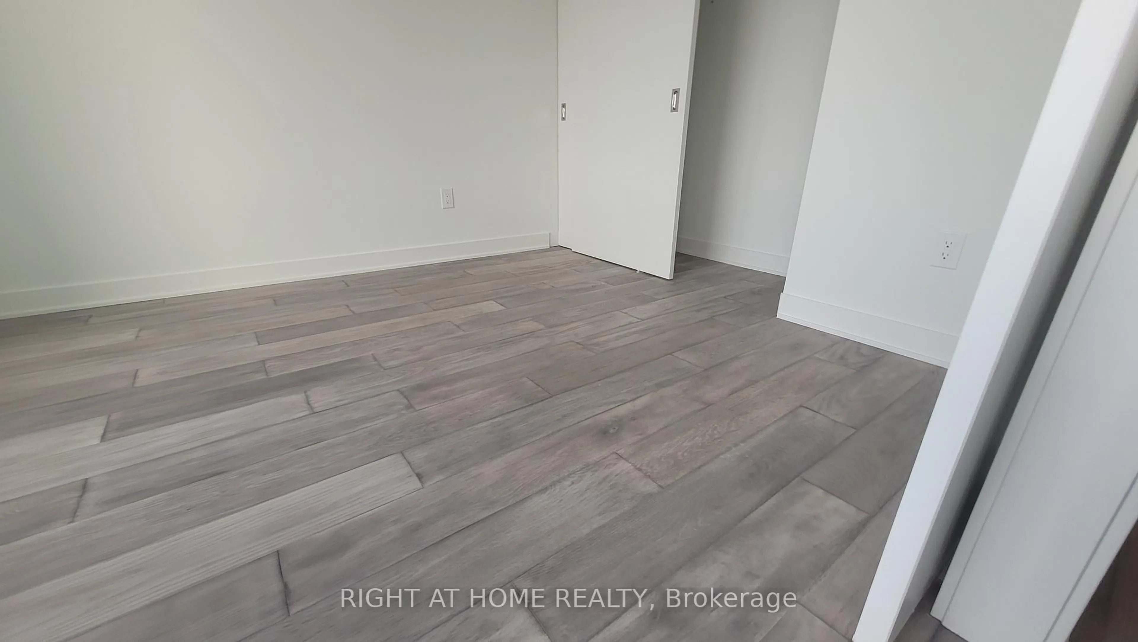 A pic of a room for 11 Yorkville Ave #3603, Toronto Ontario M4W 1L2