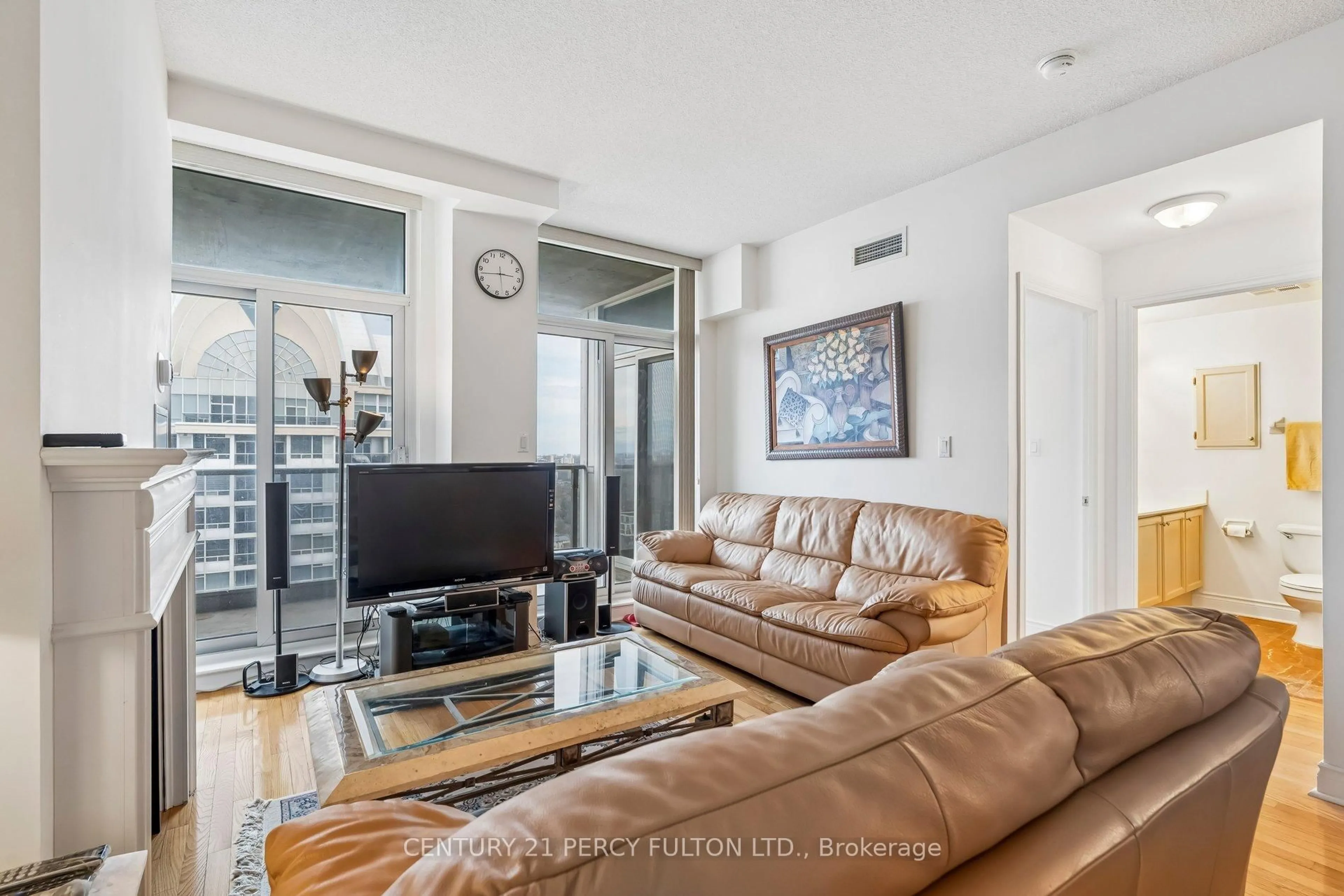 Living room with furniture, unknown for 1 Rean Dr #2703, Toronto Ontario M2K 3C1