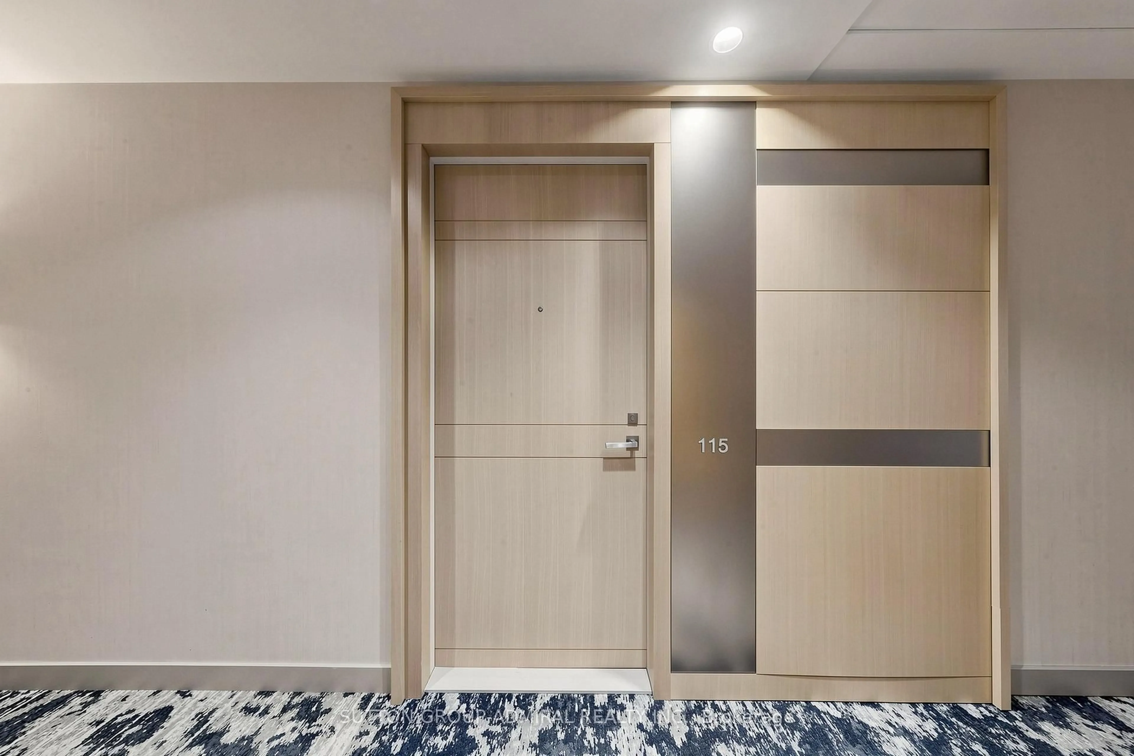 Indoor foyer for 39 Queens Quay #TH115, Toronto Ontario M5E 0A5