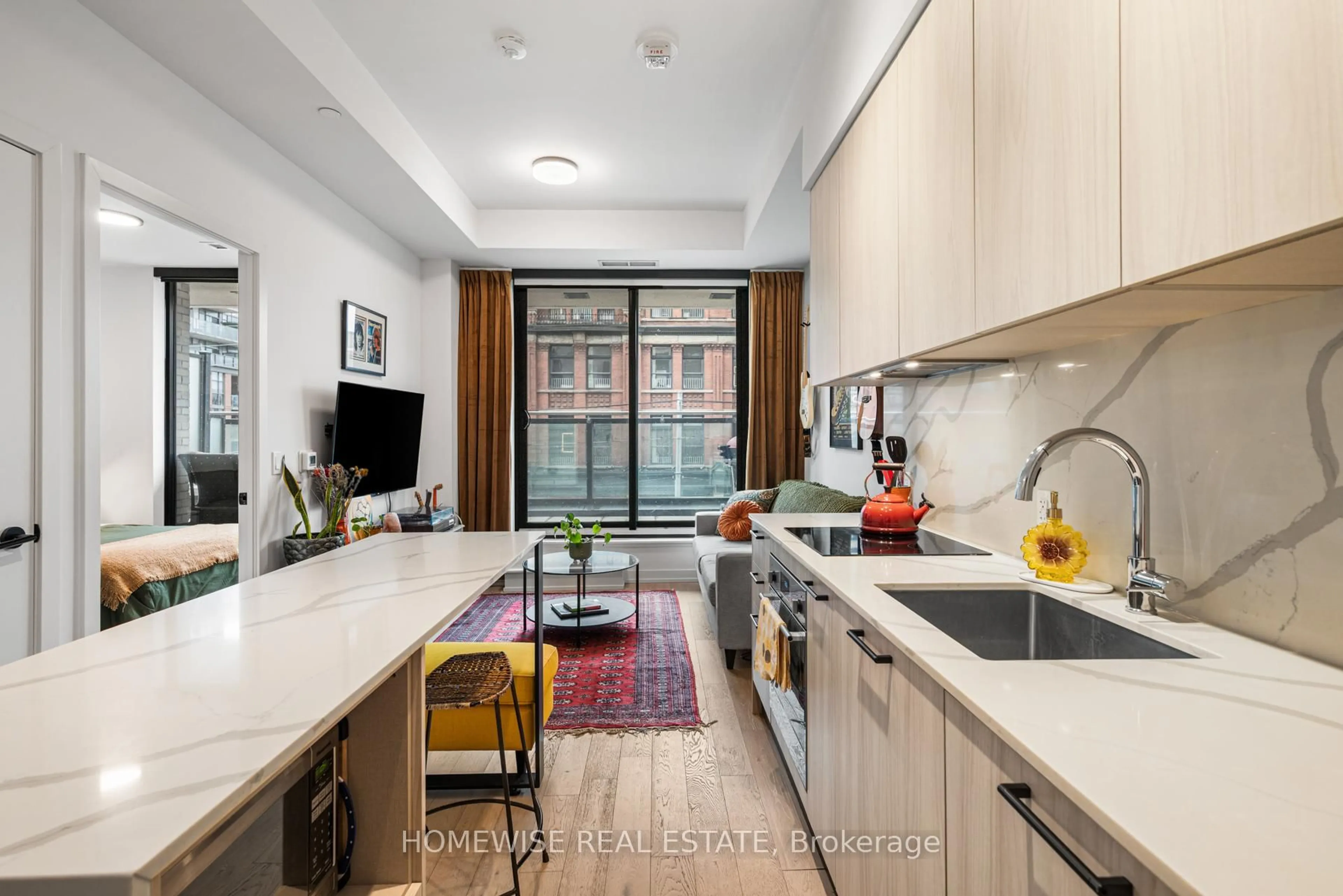 Unknown for 200 Sudbury St #208, Toronto Ontario M6J 0H1