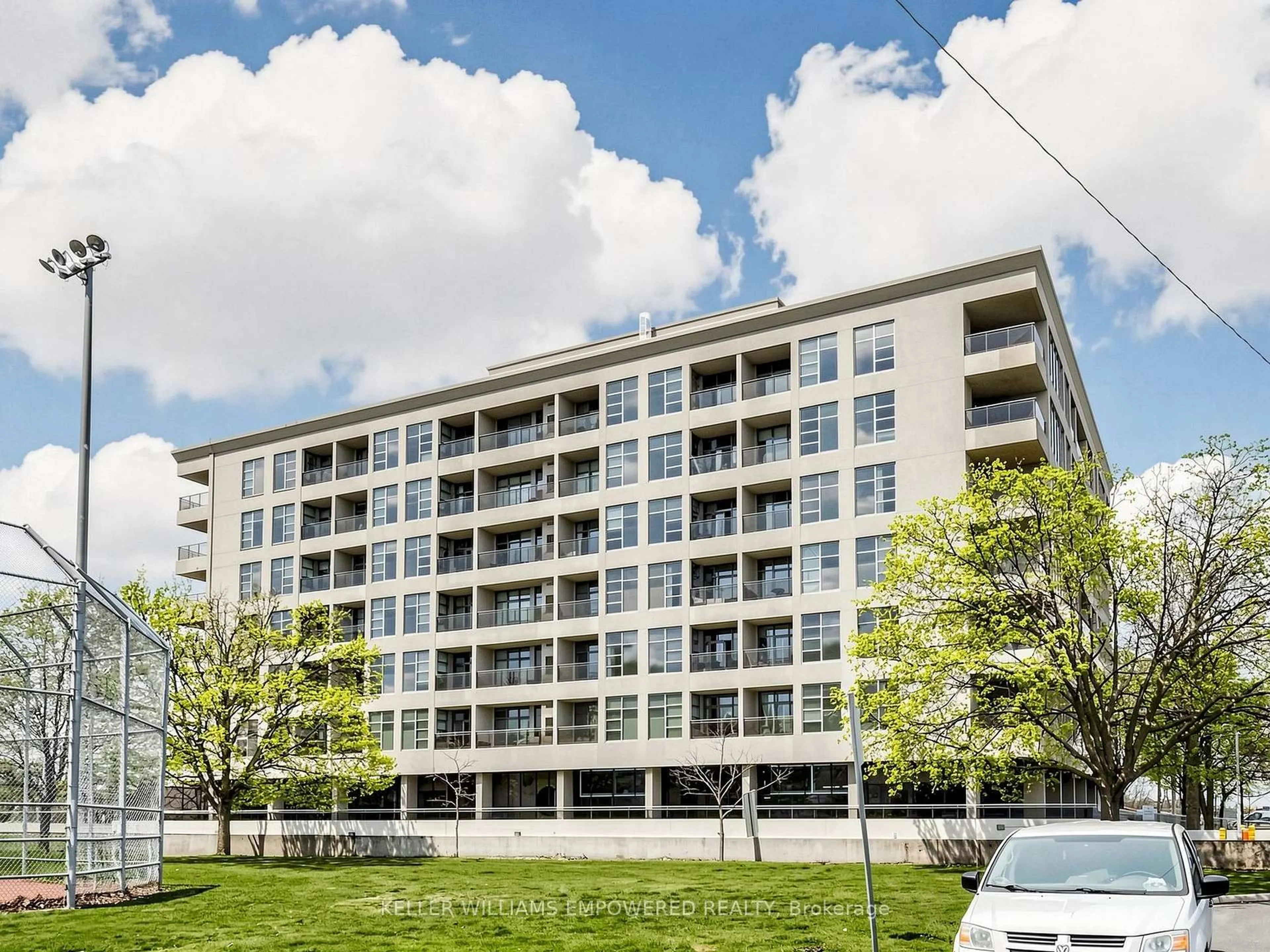 Unknown for 1 Leaside Park Dr #316, Toronto Ontario M4H 1R1