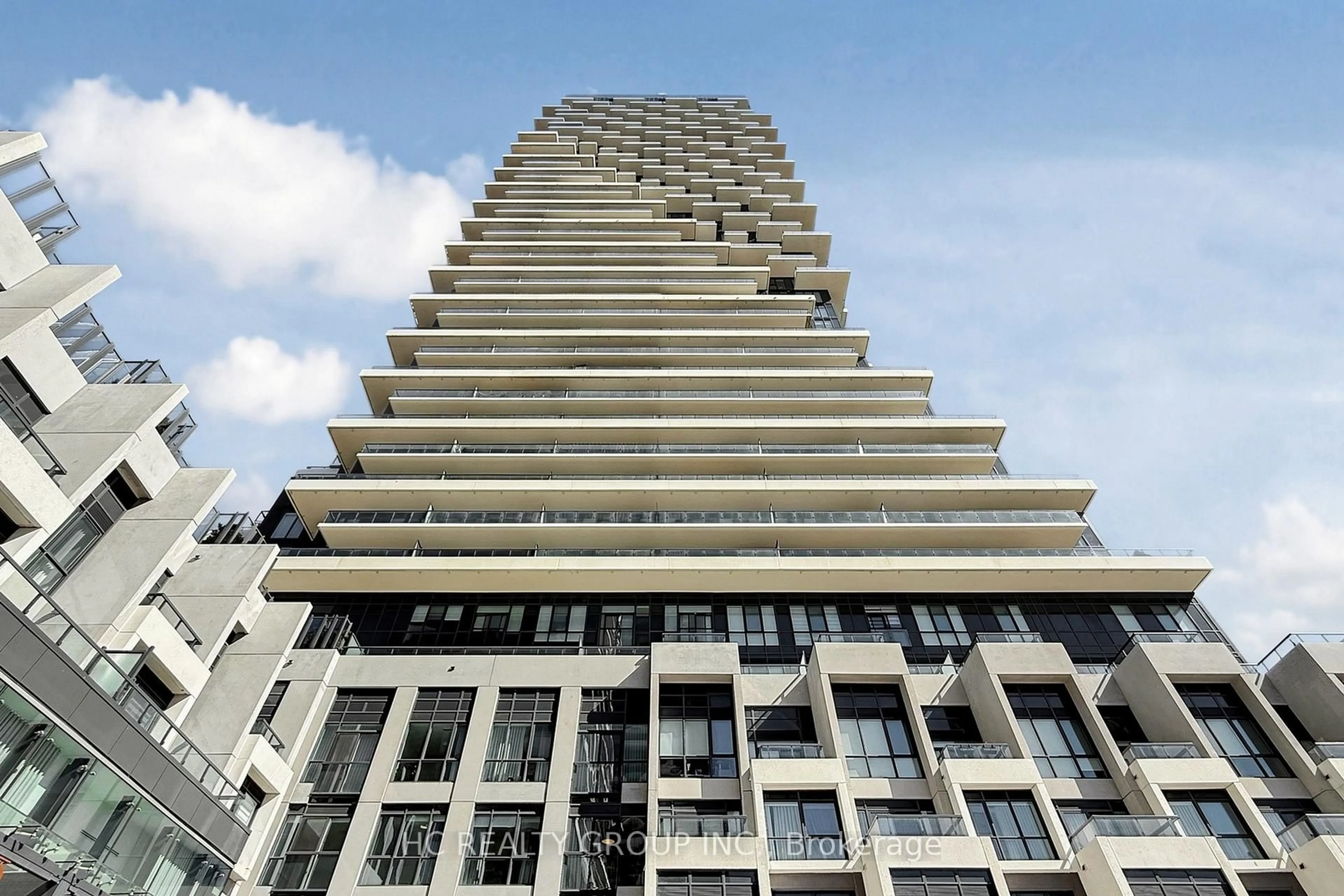 Indoor foyer for 30 Inn On The Park Dr #4211, Toronto Ontario M3C 0P7