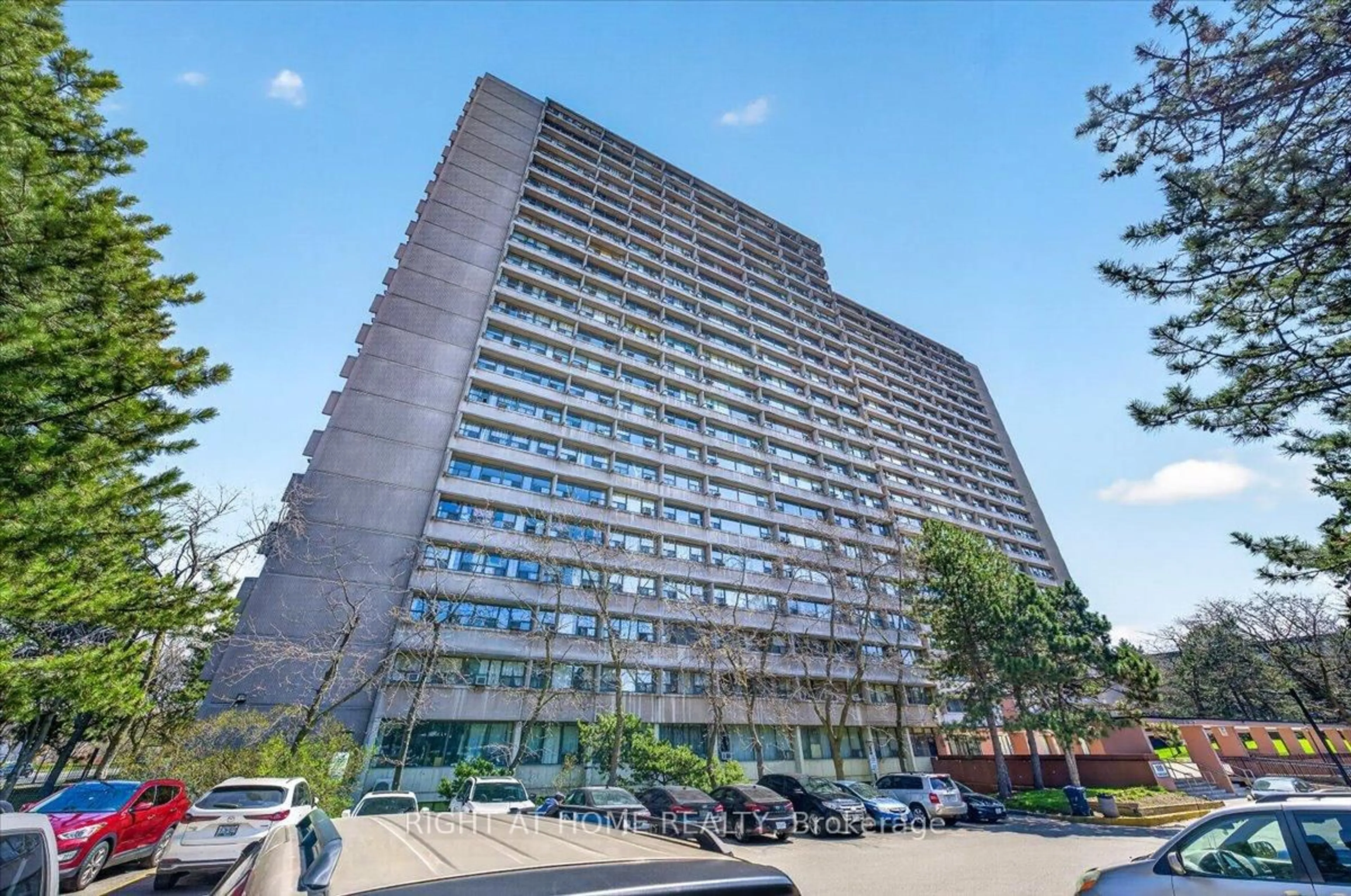 Unknown for 100 Leeward Glwy #708, Toronto Ontario M3C 2Z1
