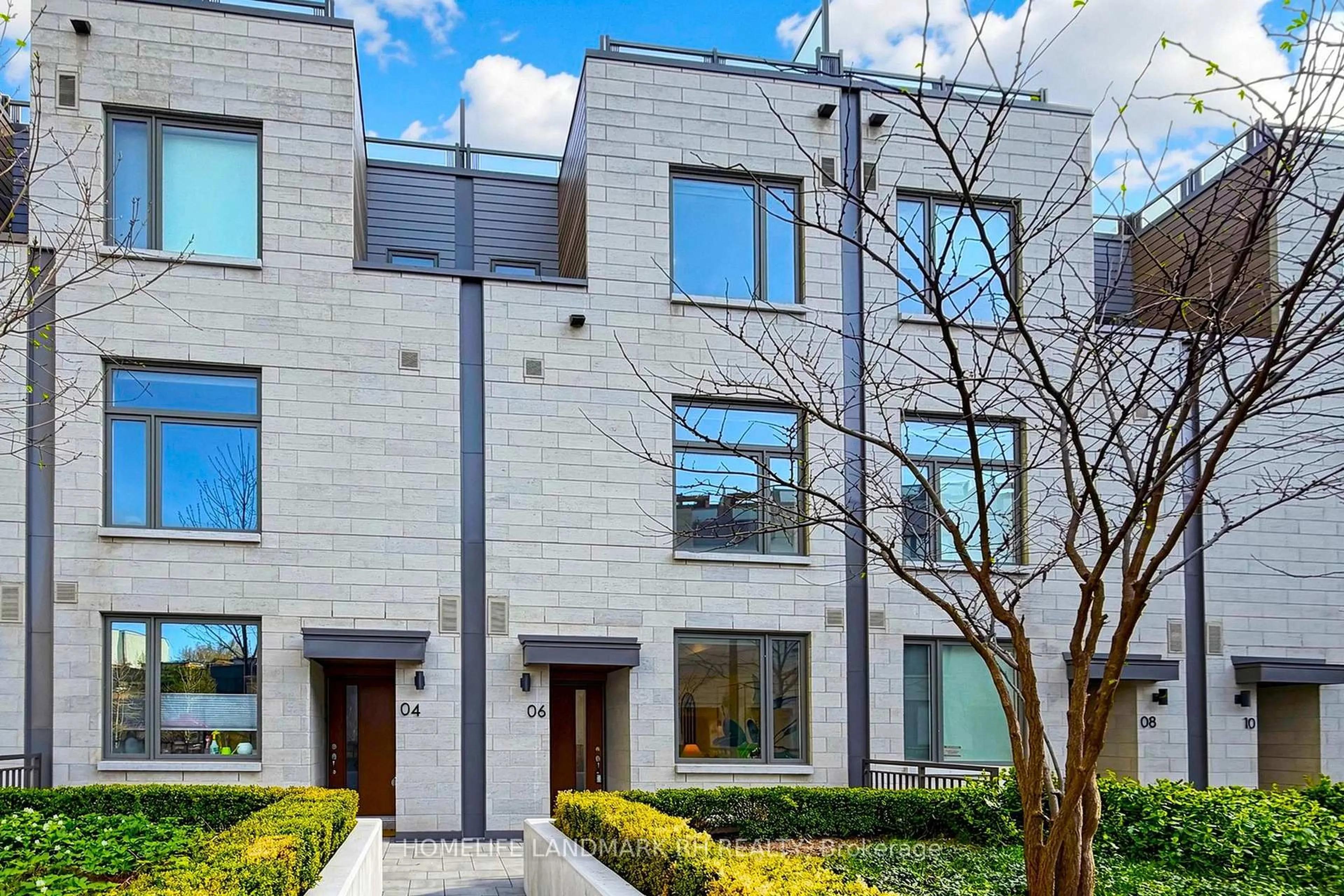 Home with brick exterior material, street for 270 Davenport Rd #TH6, Toronto Ontario M5R 0C1