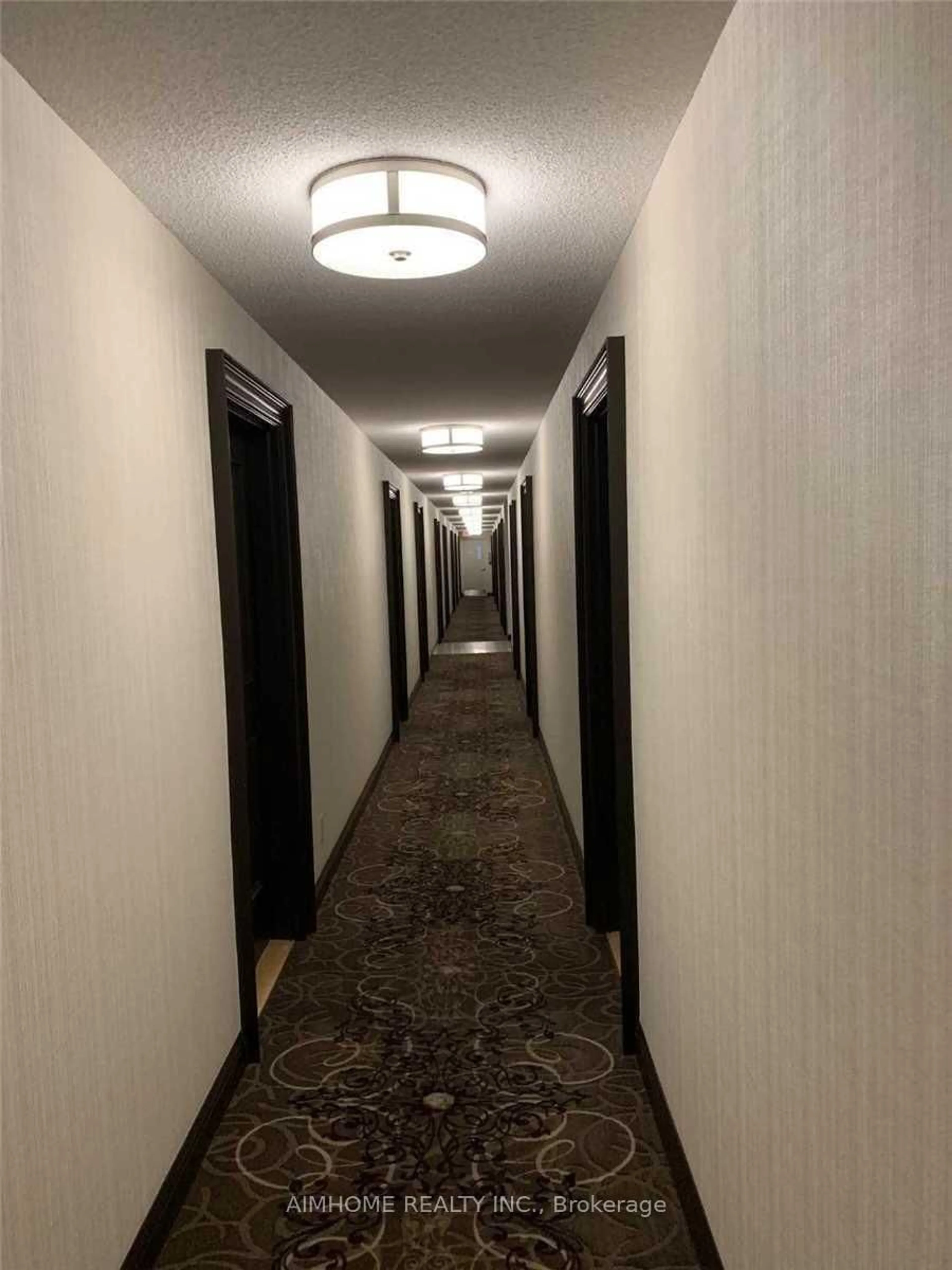 A pic of a room for 28 Sommerset Way, Toronto Ontario M2N 6W7