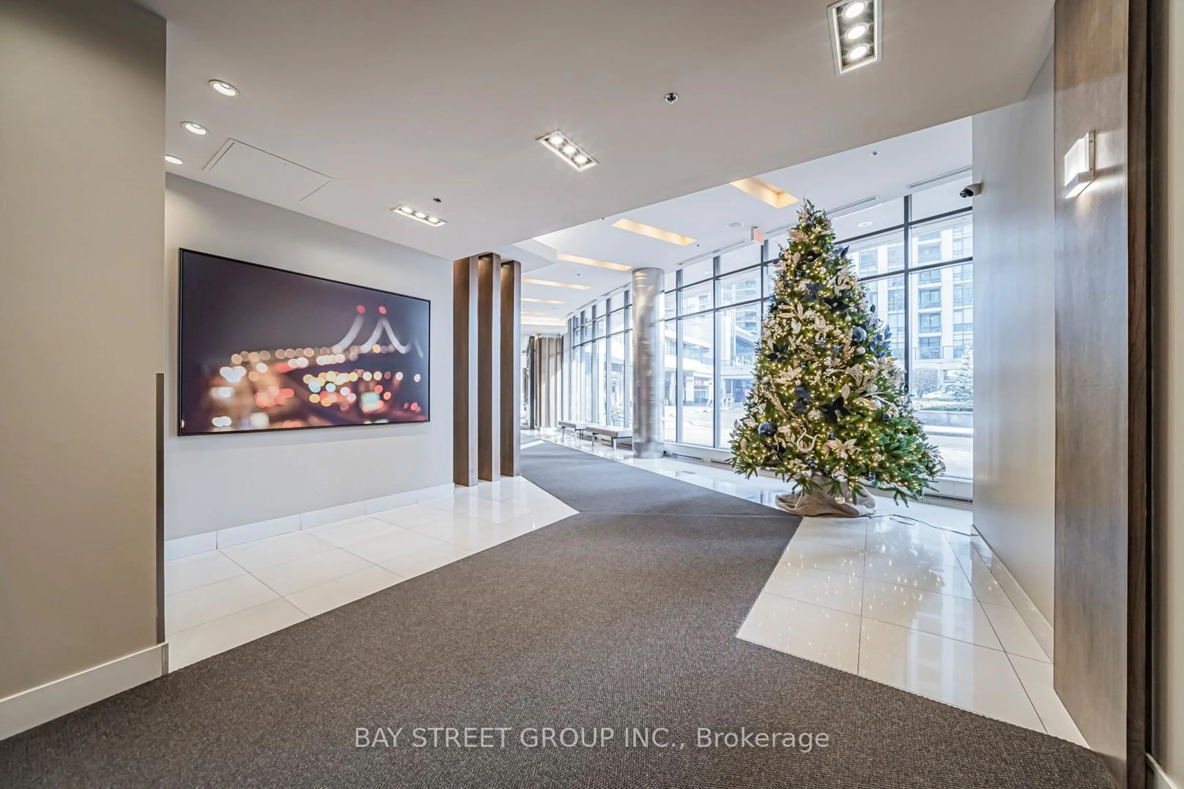Indoor foyer for 33 Bay St #3606, Toronto Ontario M5J 2Z3