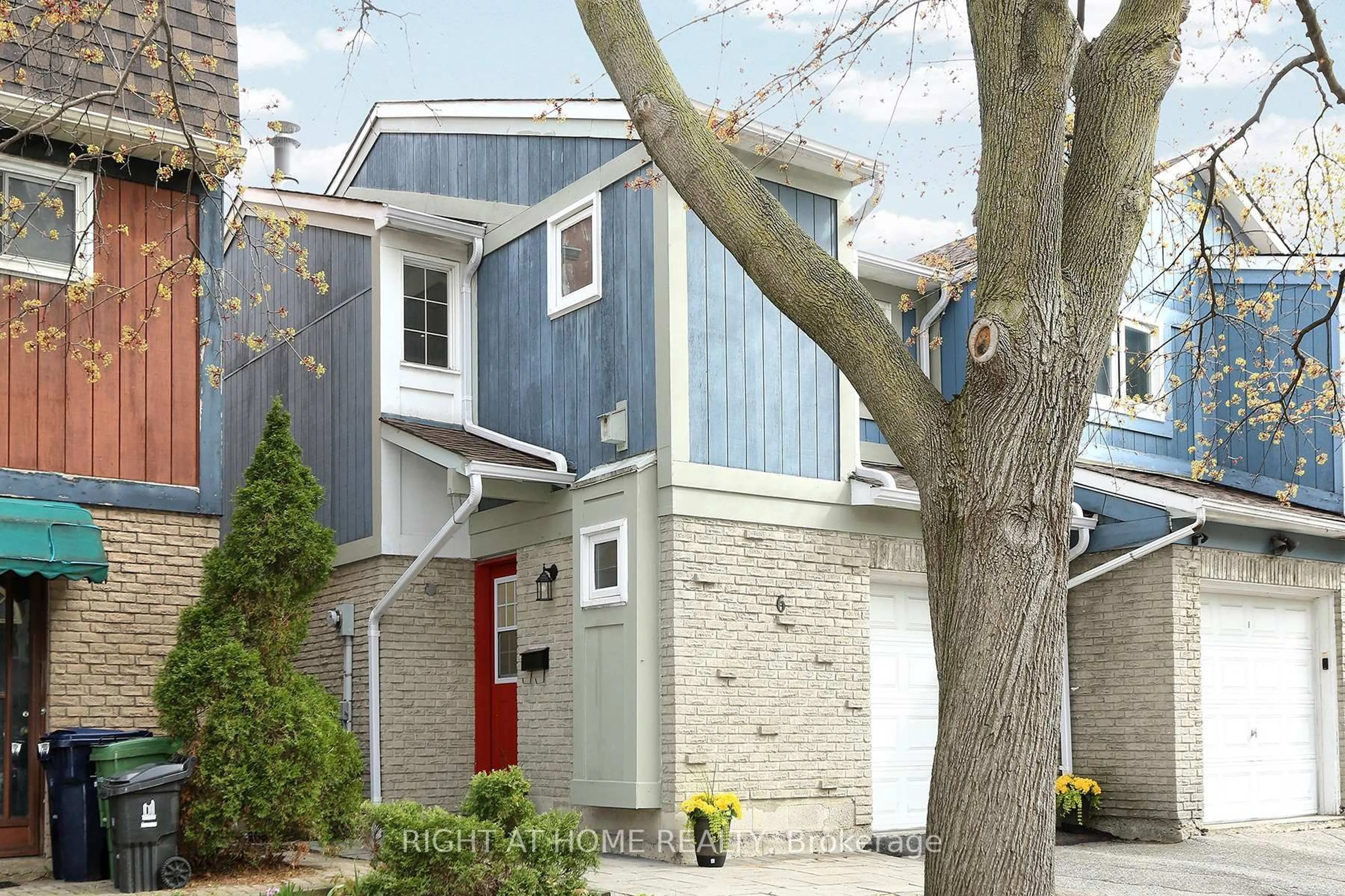 Home with brick exterior material, street for 6 Snapdragon Dr, Toronto Ontario M2J 4X6