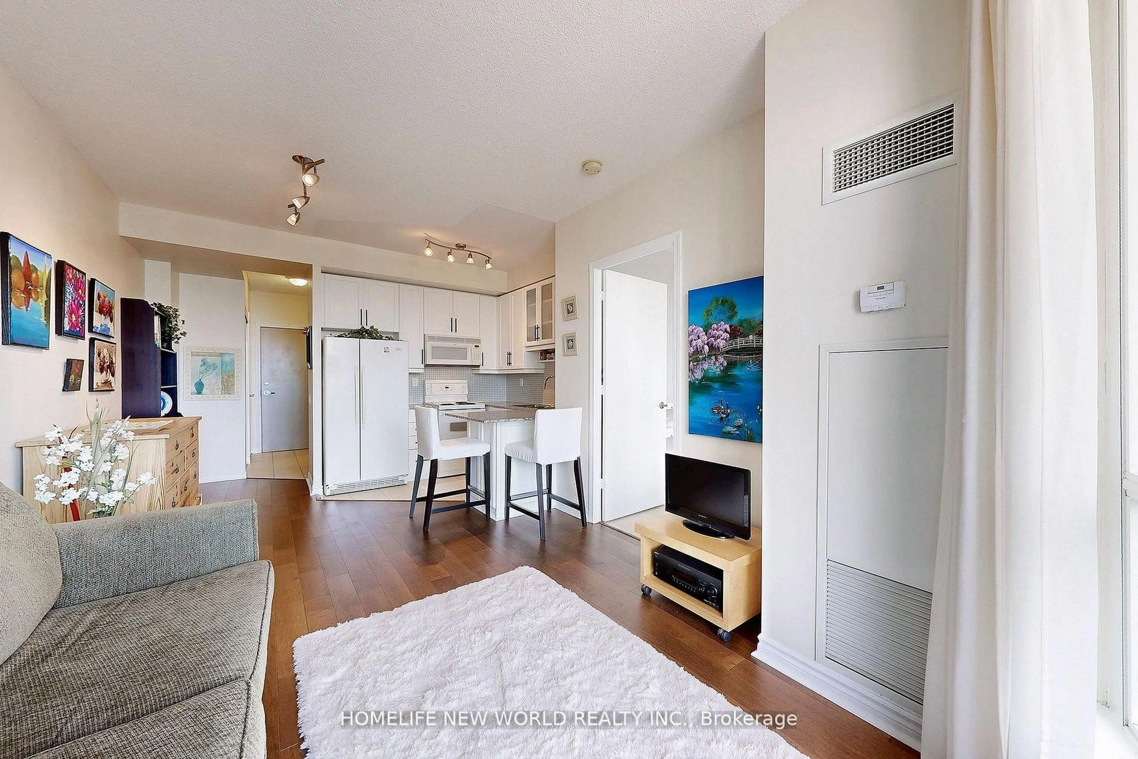 Open concept kitchen, wood/laminate floor for 60 Byng Ave #2512, Toronto Ontario M2N 4K3