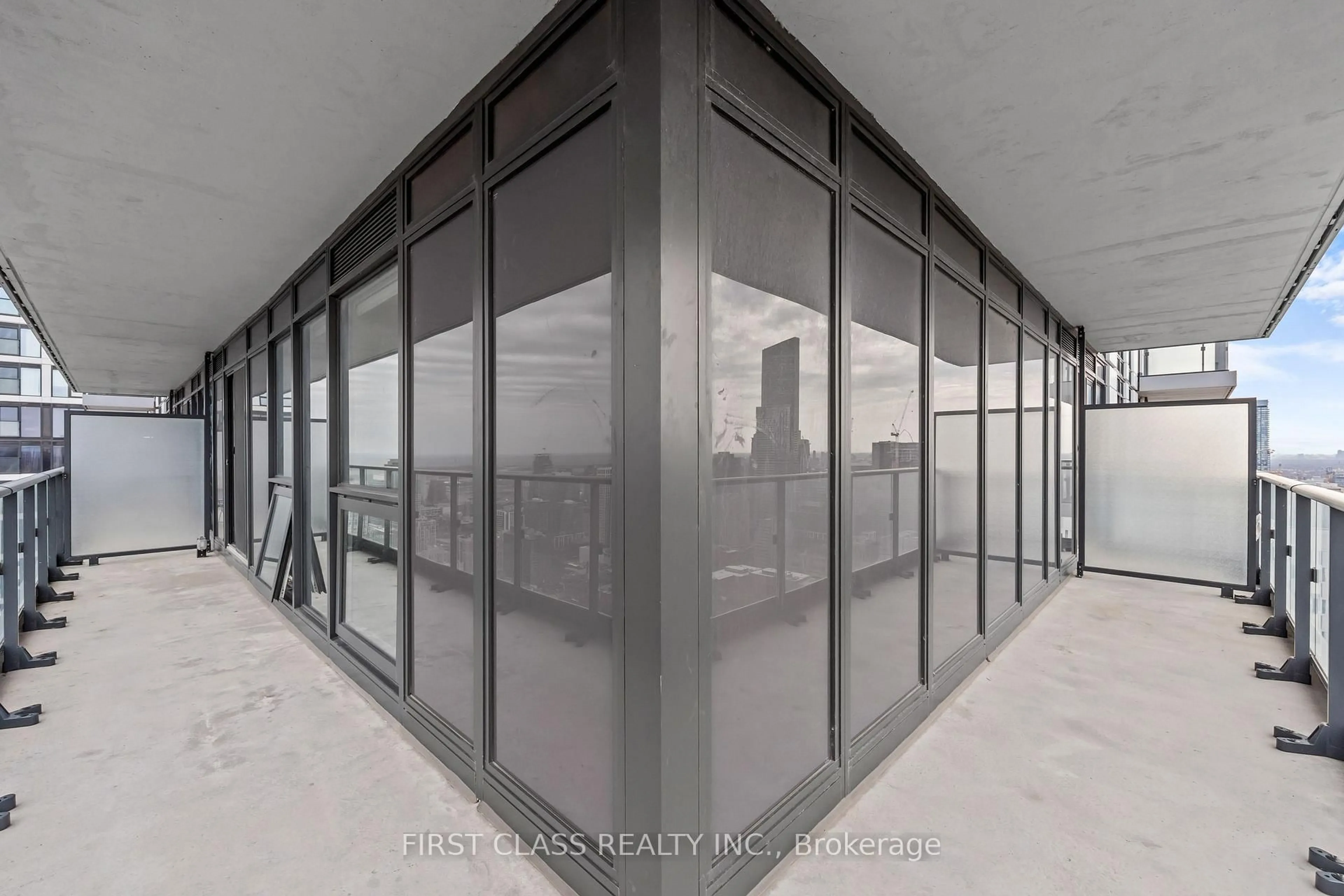 Indoor foyer for 251 Jarvis St #4613, Toronto Ontario M5B 0C3