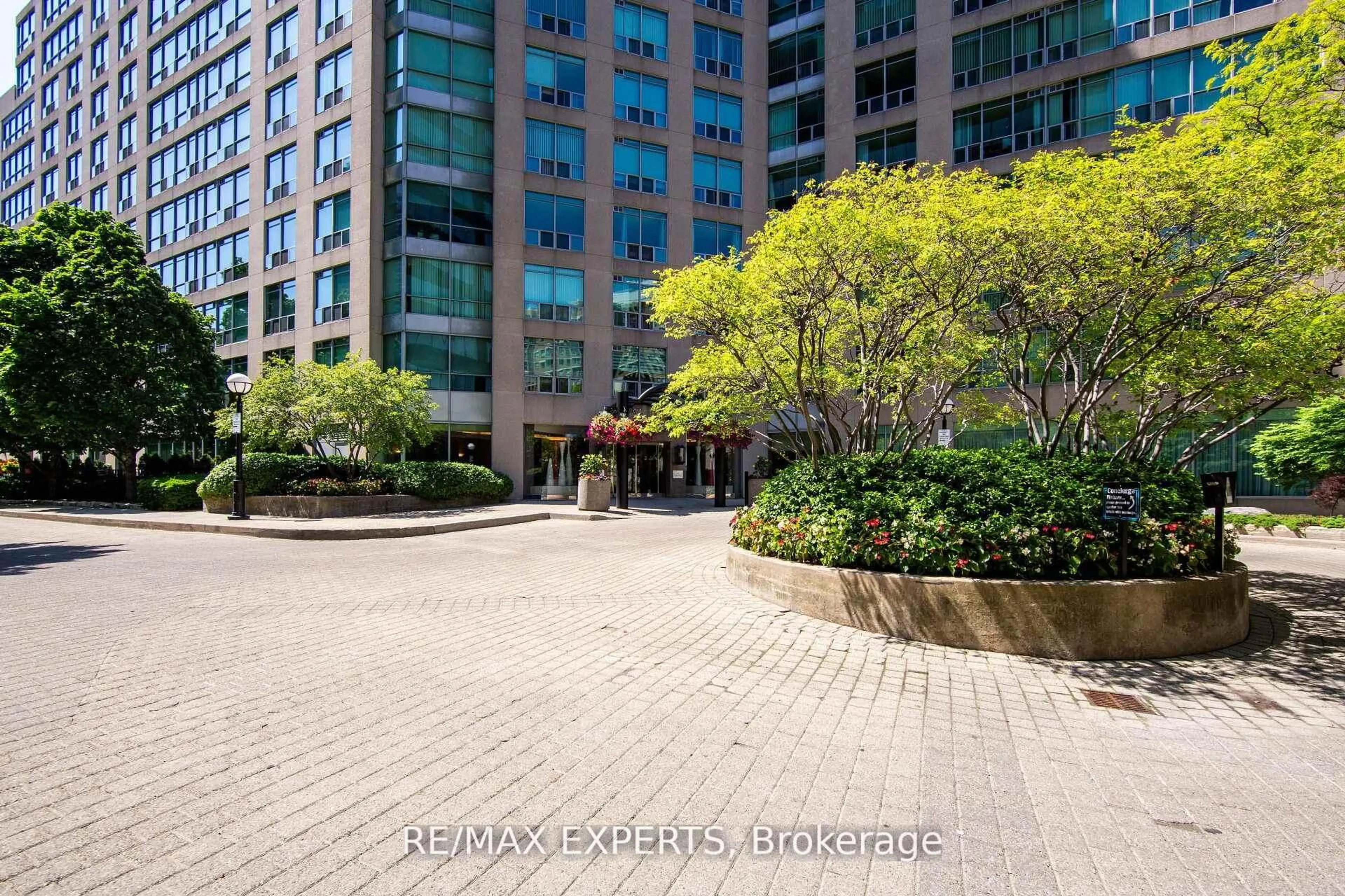 Unknown for 942 Yonge St #1006, Toronto Ontario M4W 3S8