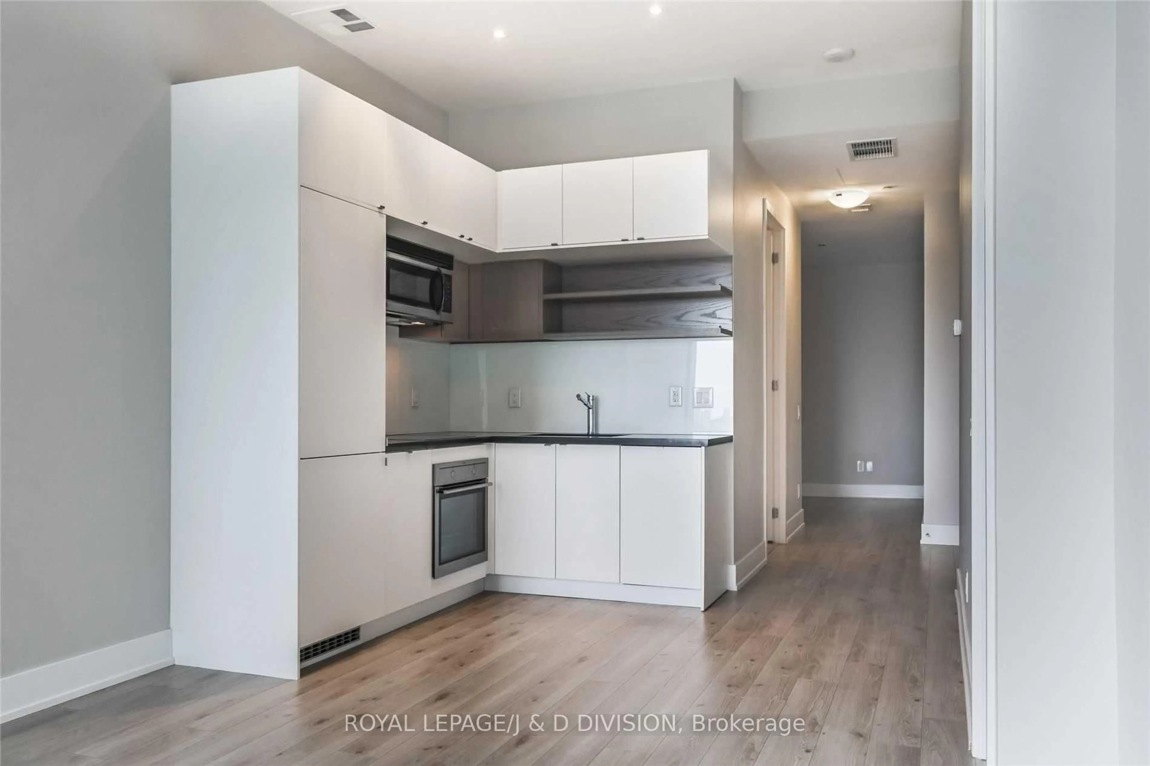 Unknown for 111 St Clair Ave #1408, Toronto Ontario M4V 1N5