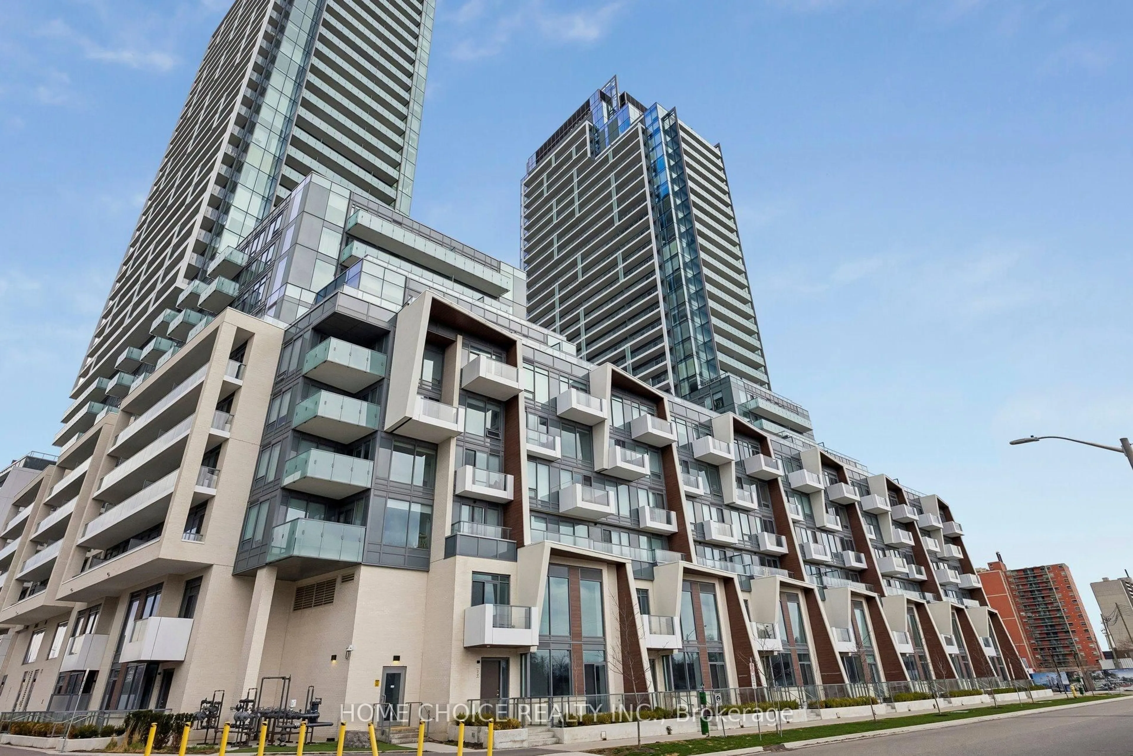 Patio, unknown for 7 Golden Lion Hts #N2009, Toronto Ontario M2M 0C1