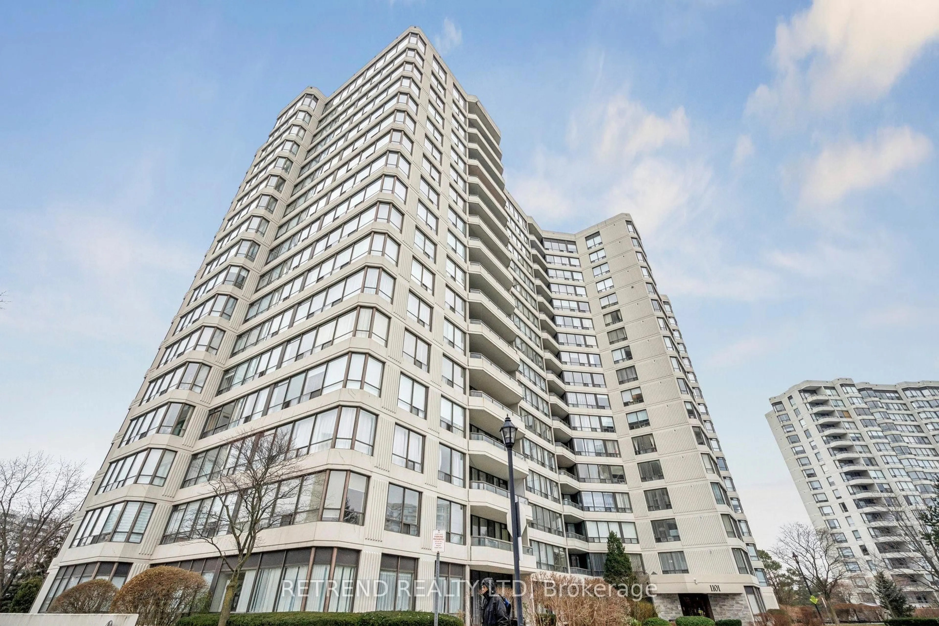 Unknown for 1101 Steeles Ave #212, Toronto Ontario M2R 3W5