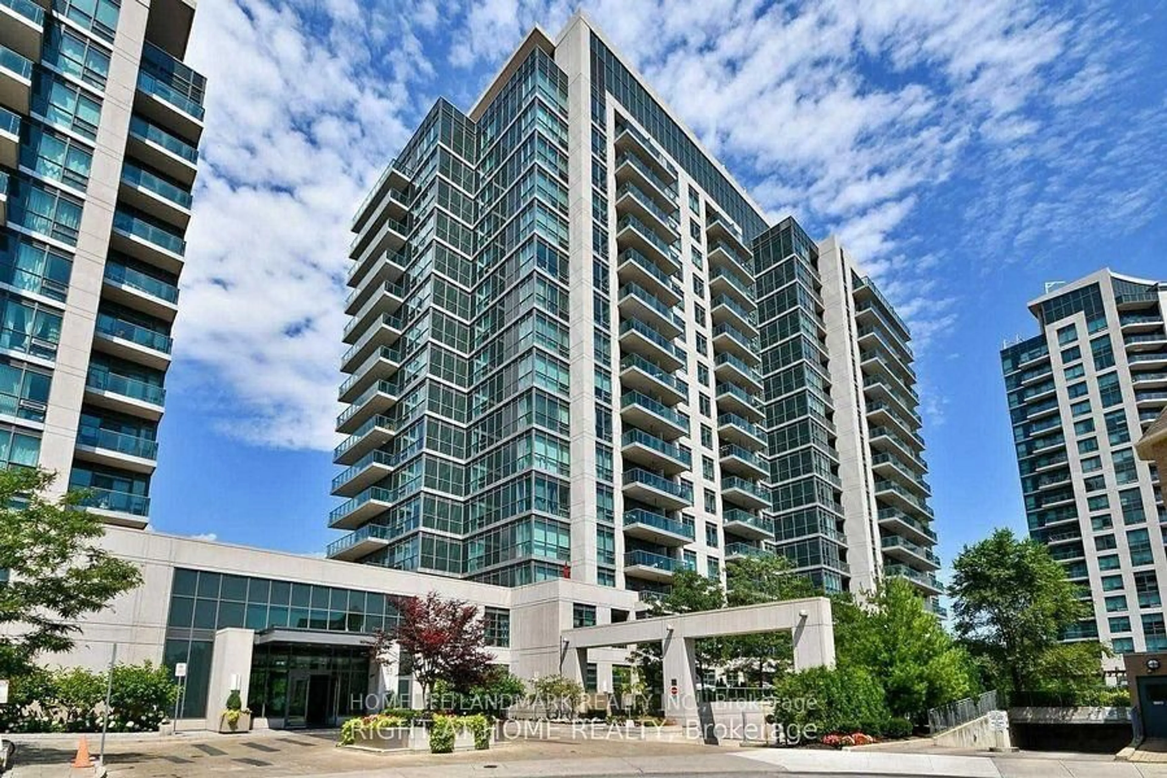 Unknown for 35 Brian Peck Cres #901, Toronto Ontario M4G 0A5