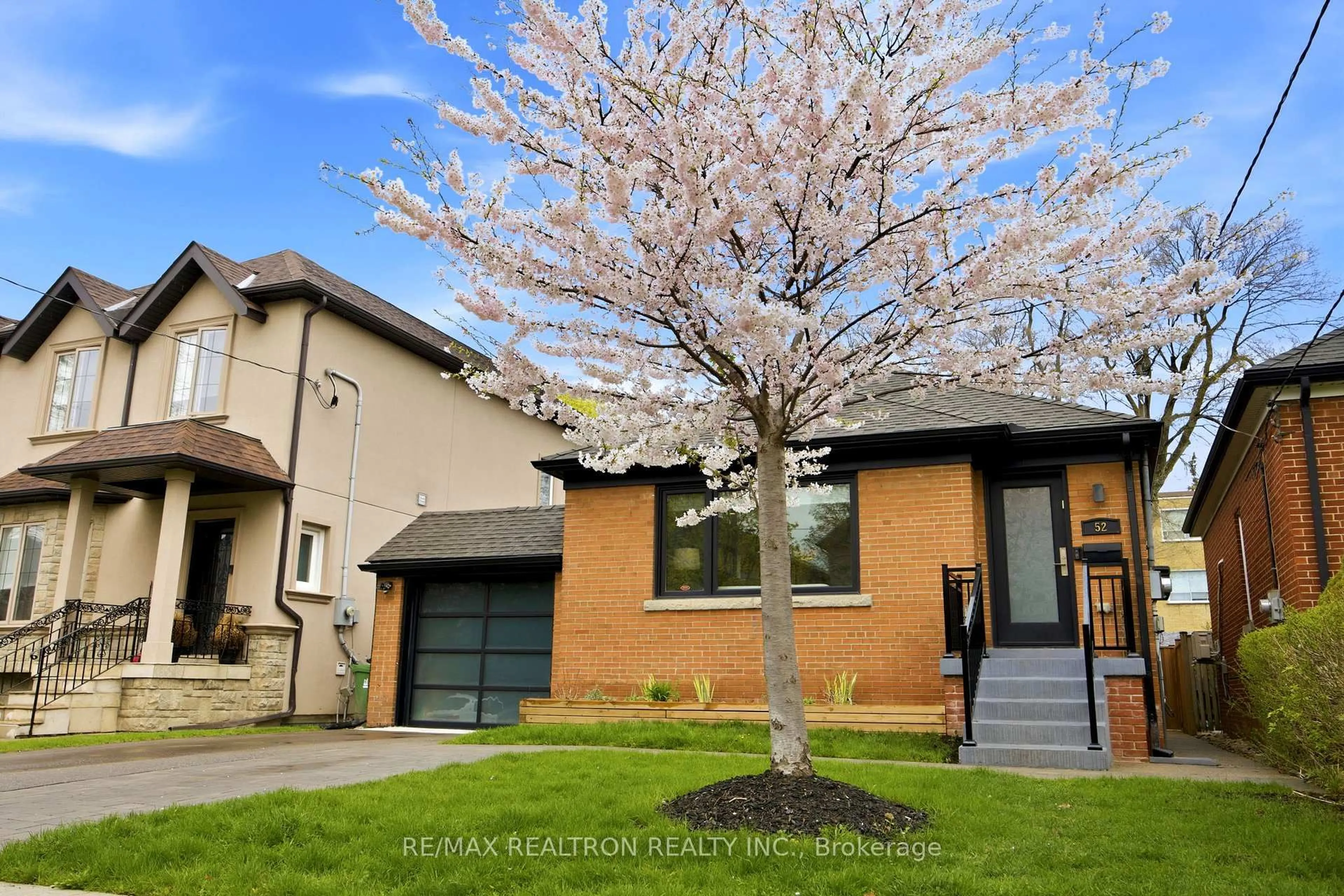 Unknown for 52 Burncrest Dr, Toronto Ontario M5M 2Z5
