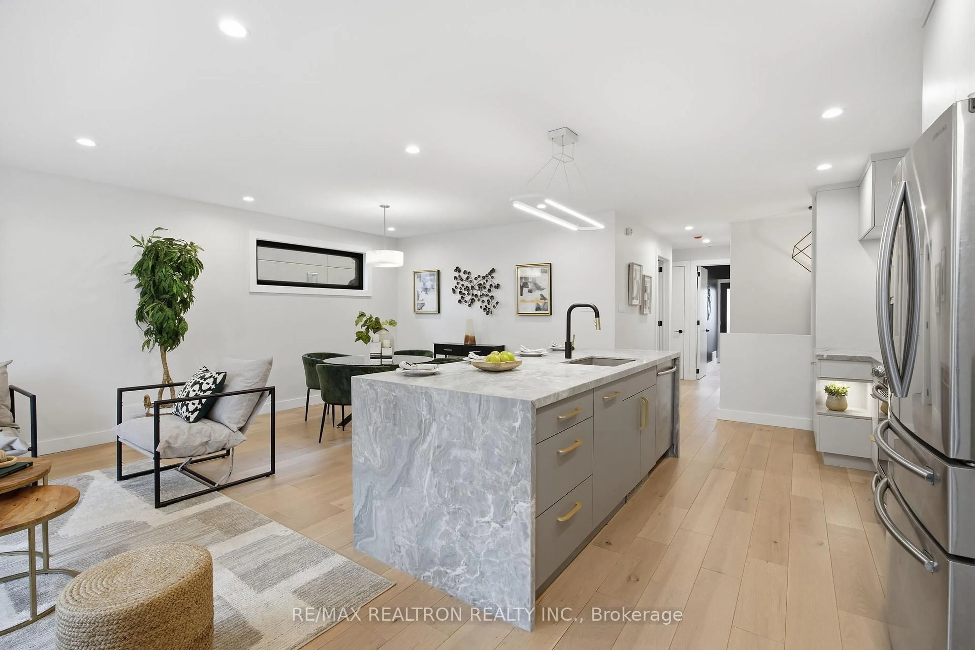 Open concept kitchen, unknown for 52 Burncrest Dr, Toronto Ontario M5M 2Z5