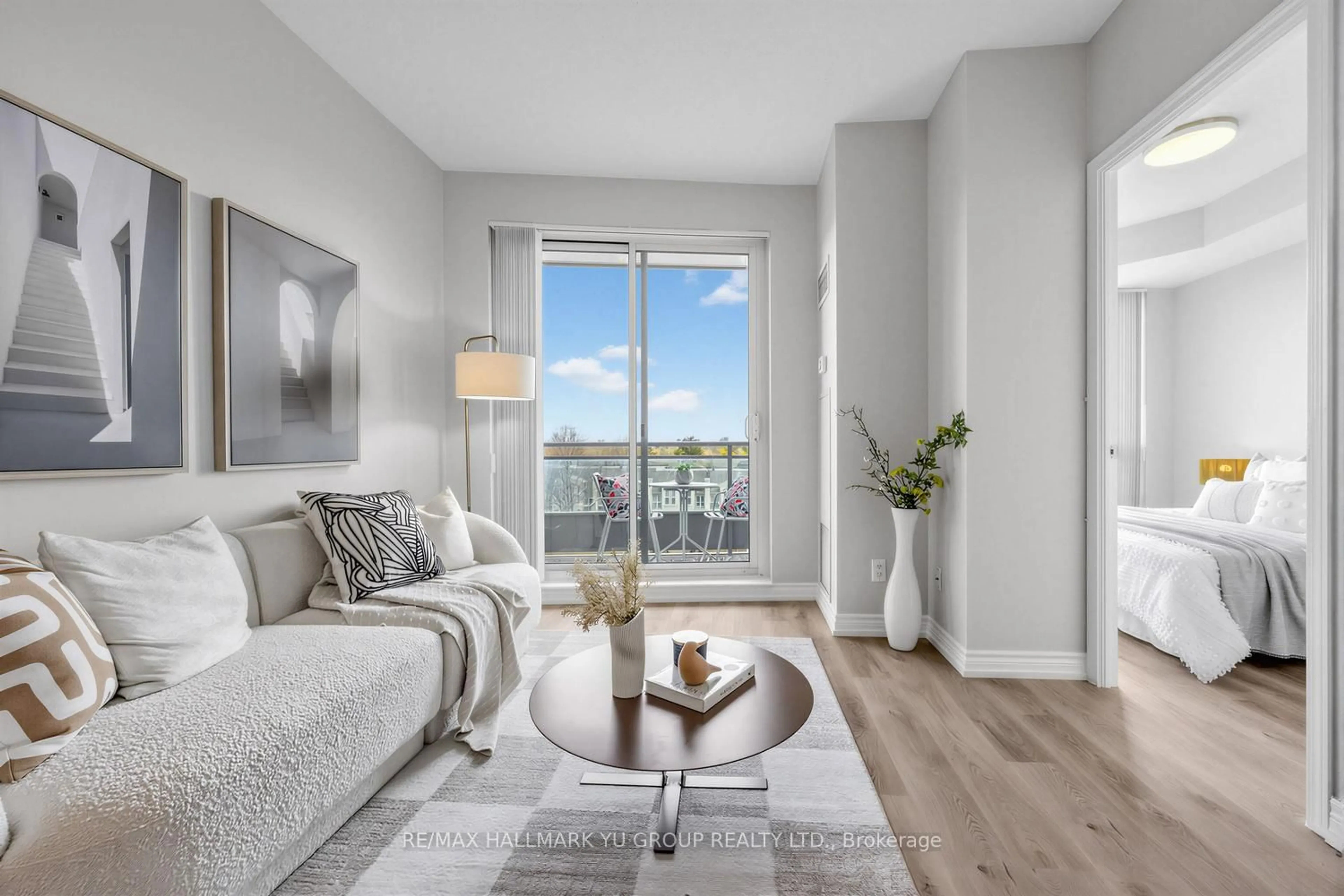 Living room with furniture, unknown for 60 Byng Ave #607, Toronto Ontario M2N 7K3