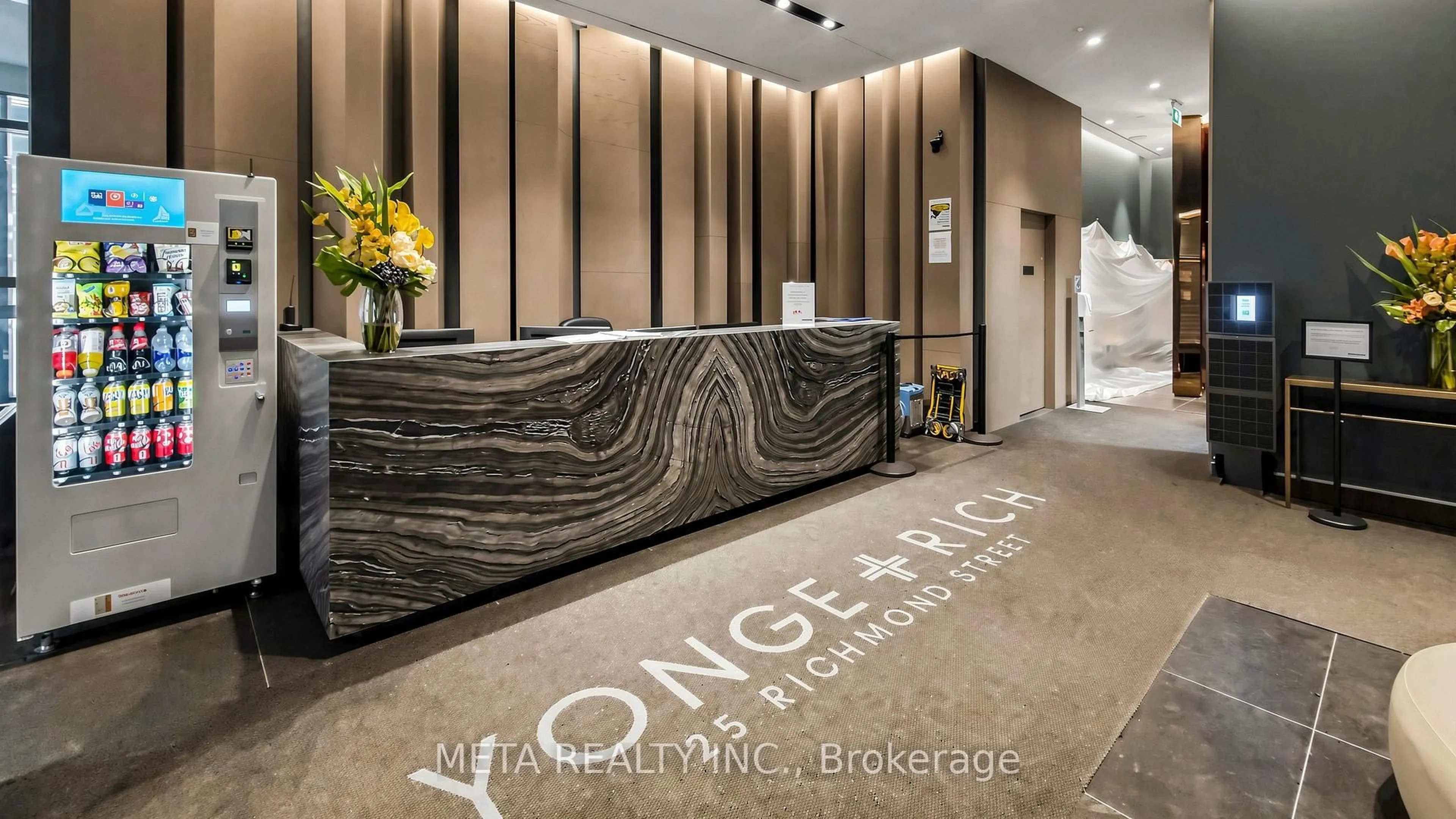 Indoor foyer for 25 Richmond St #916, Toronto Ontario M5C 0A6