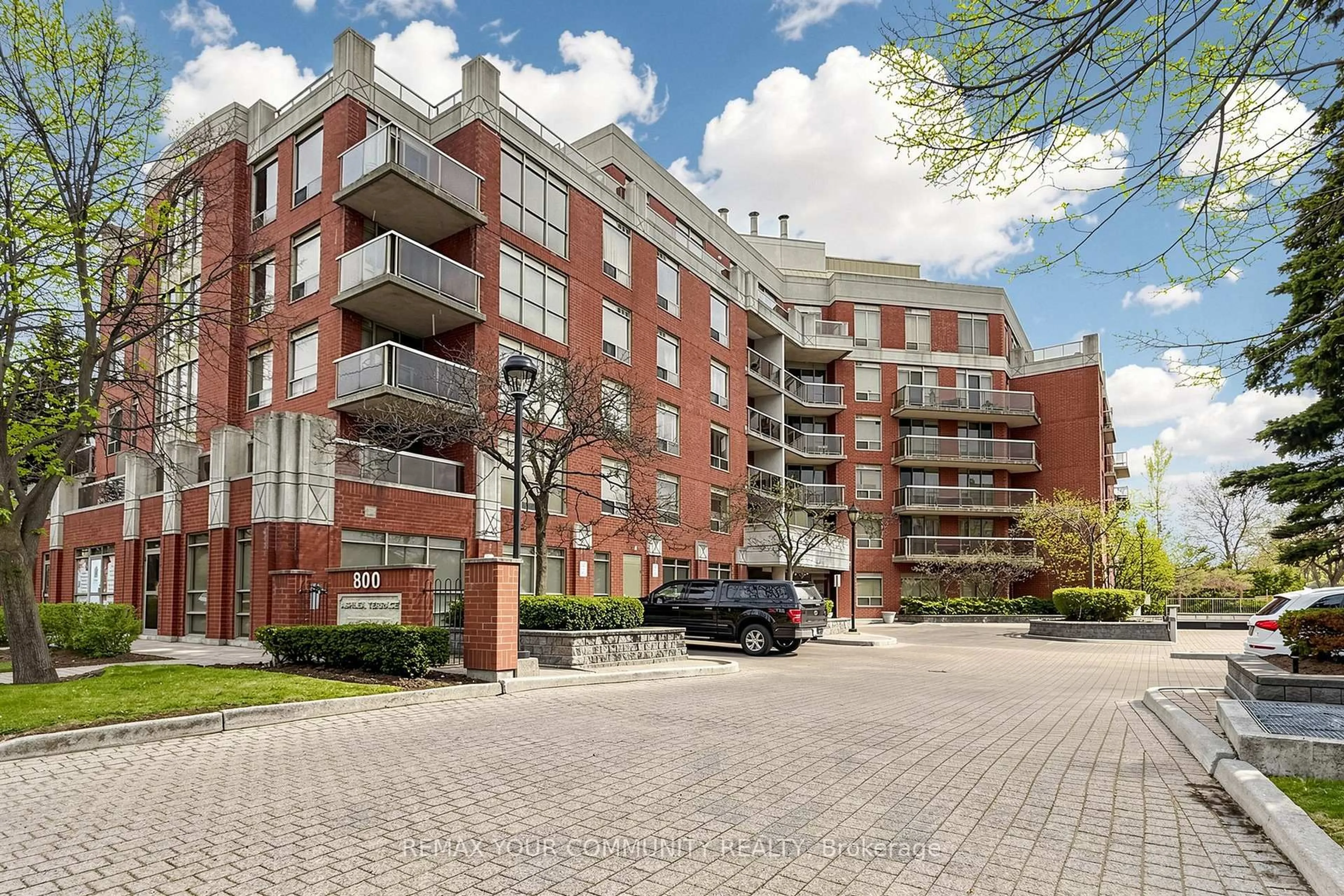 Unknown for 800 Sheppard Ave #506, Toronto Ontario M3H 6B4