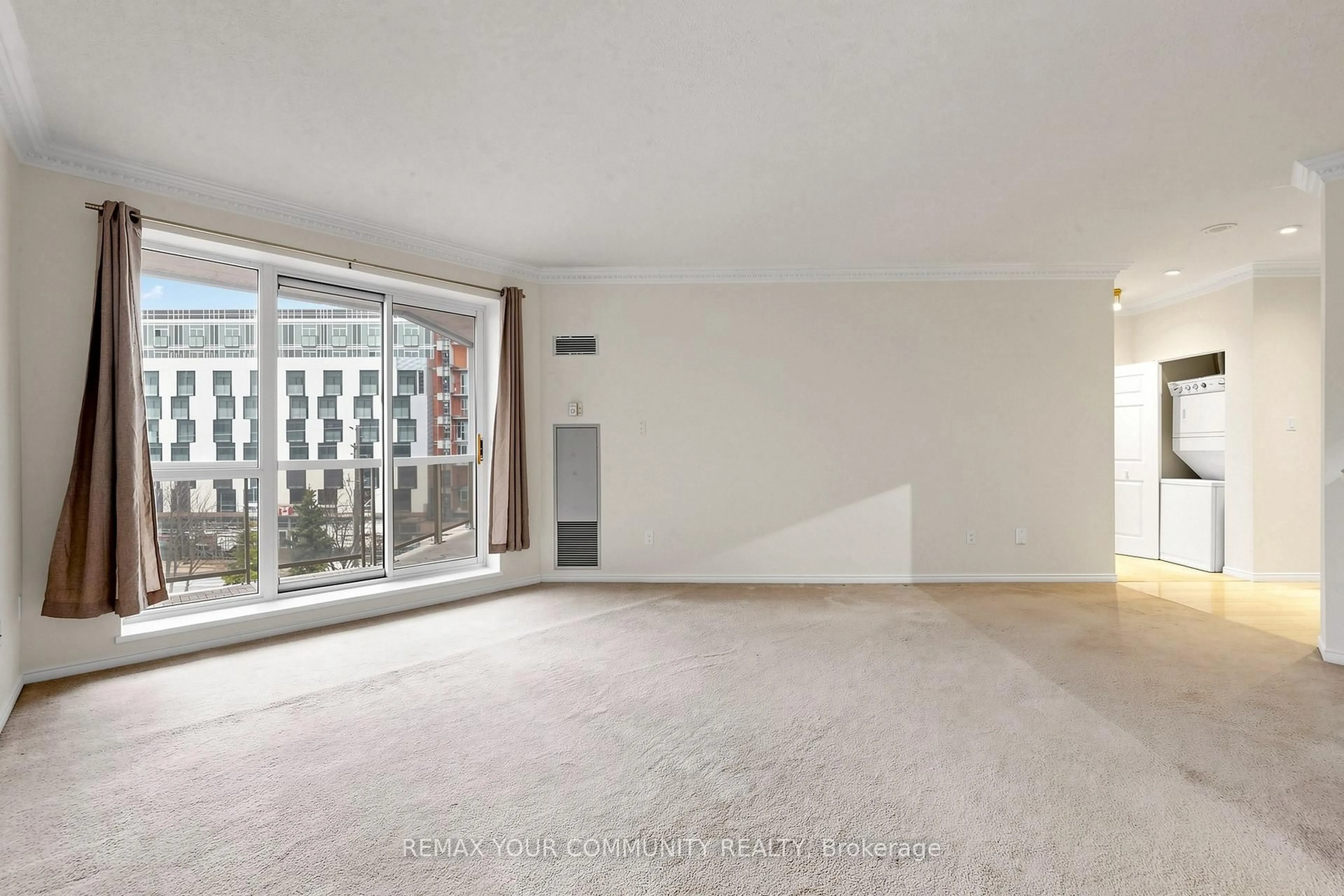 A pic of a room for 800 Sheppard Ave #506, Toronto Ontario M3H 6B4