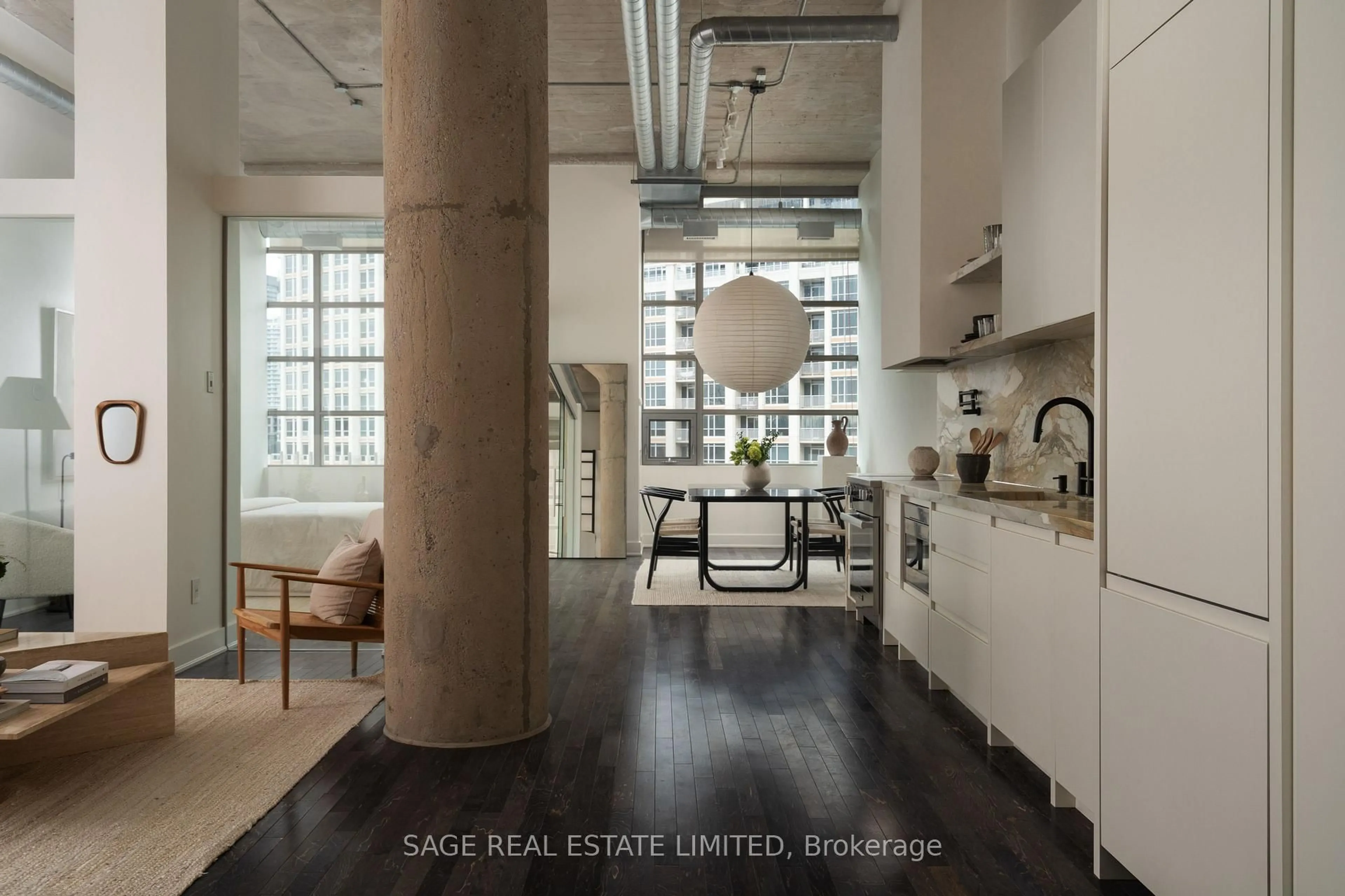 Unknown for 637 Lake Shore Blvd #318, Toronto Ontario M5V 3J6