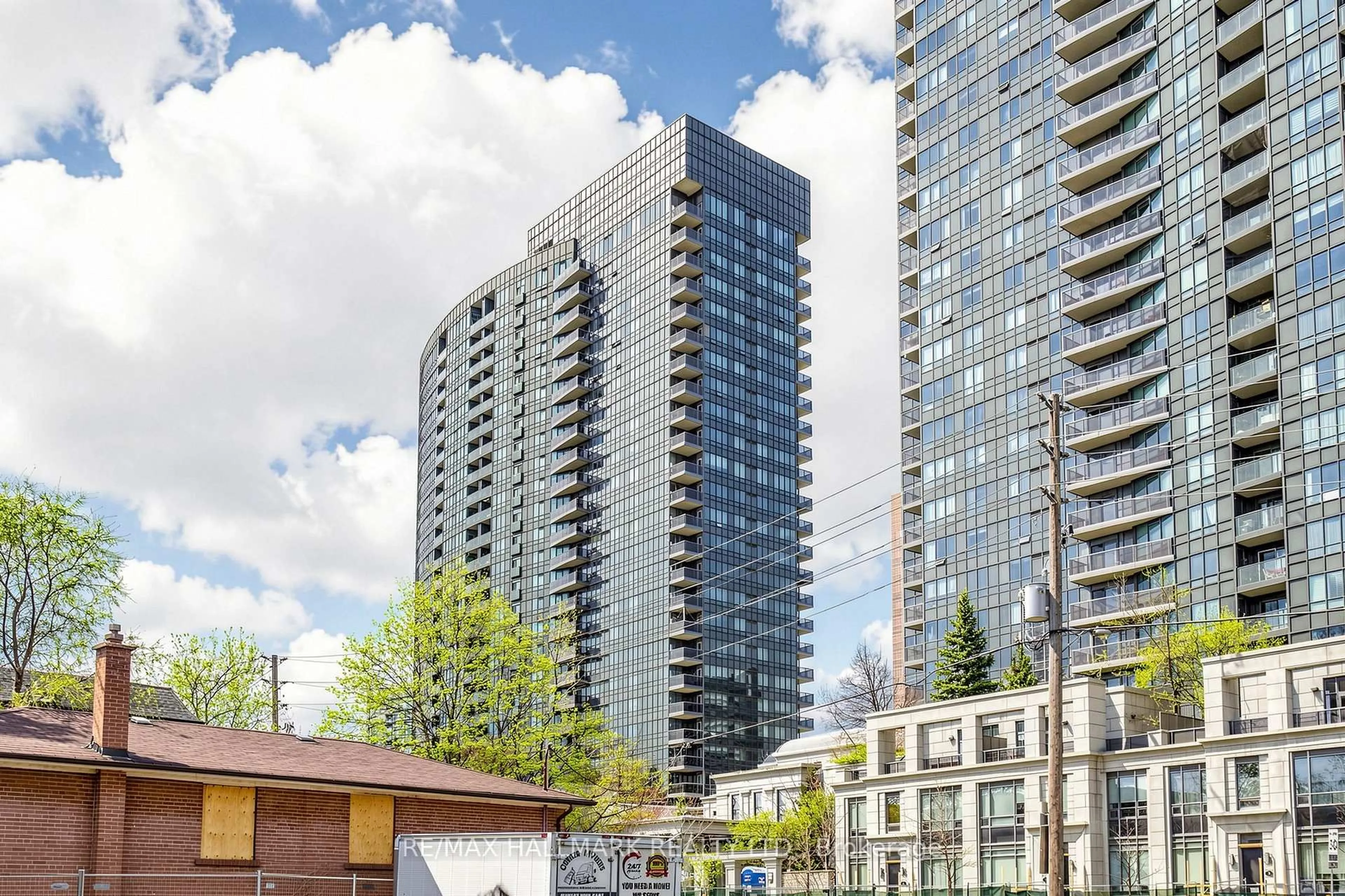 Patio, unknown for 25 Greenview Ave #1124, Toronto Ontario M2M 0A5