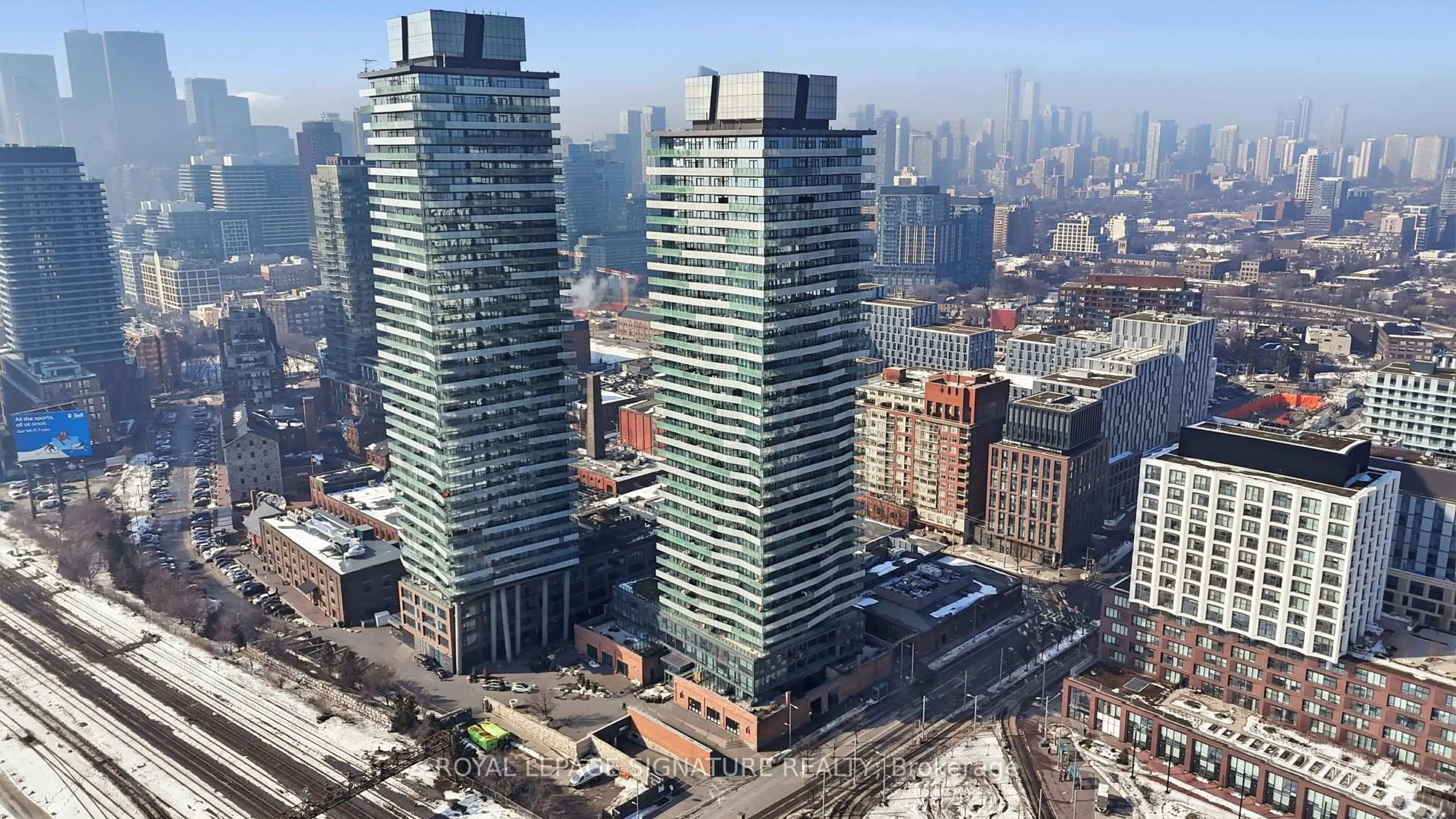 A pic from outside/outdoor area/front of a property/back of a property/a pic from drone, city buildings view from balcony for 390 Cherry St #2805, Toronto Ontario M5A 0E2