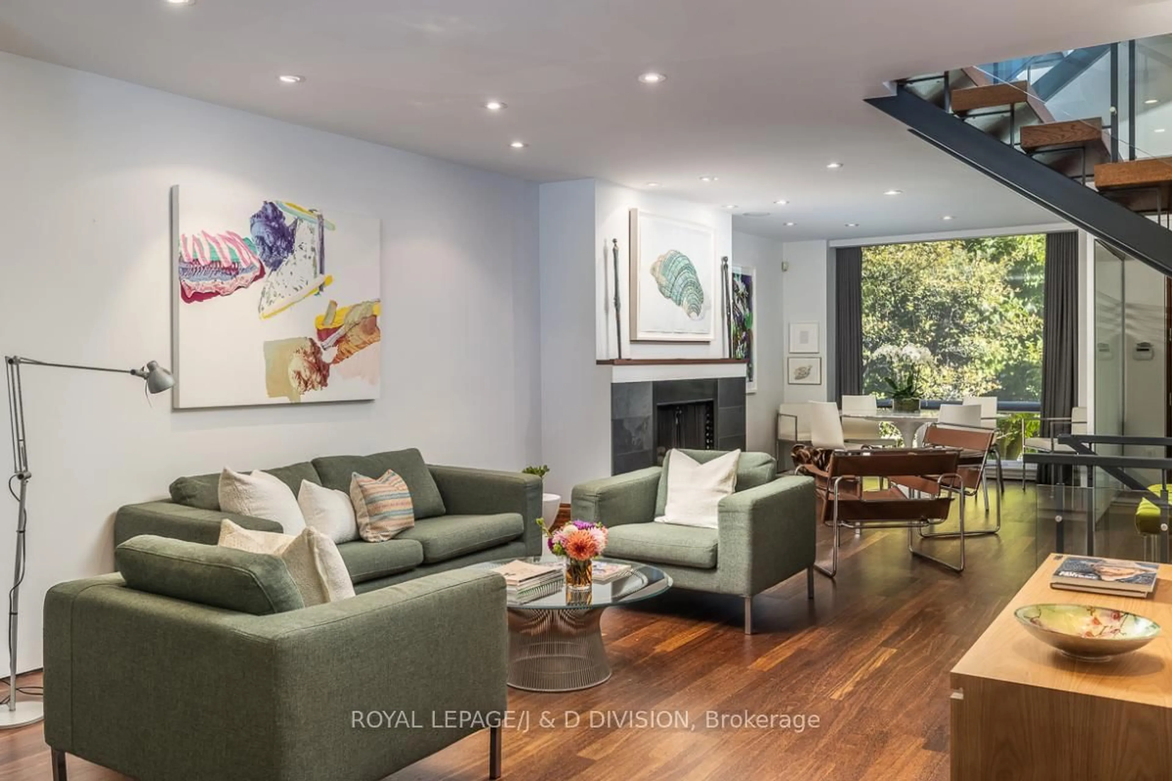 Living room with furniture, unknown for 44 Standish Ave, Toronto Ontario M4W 3B1