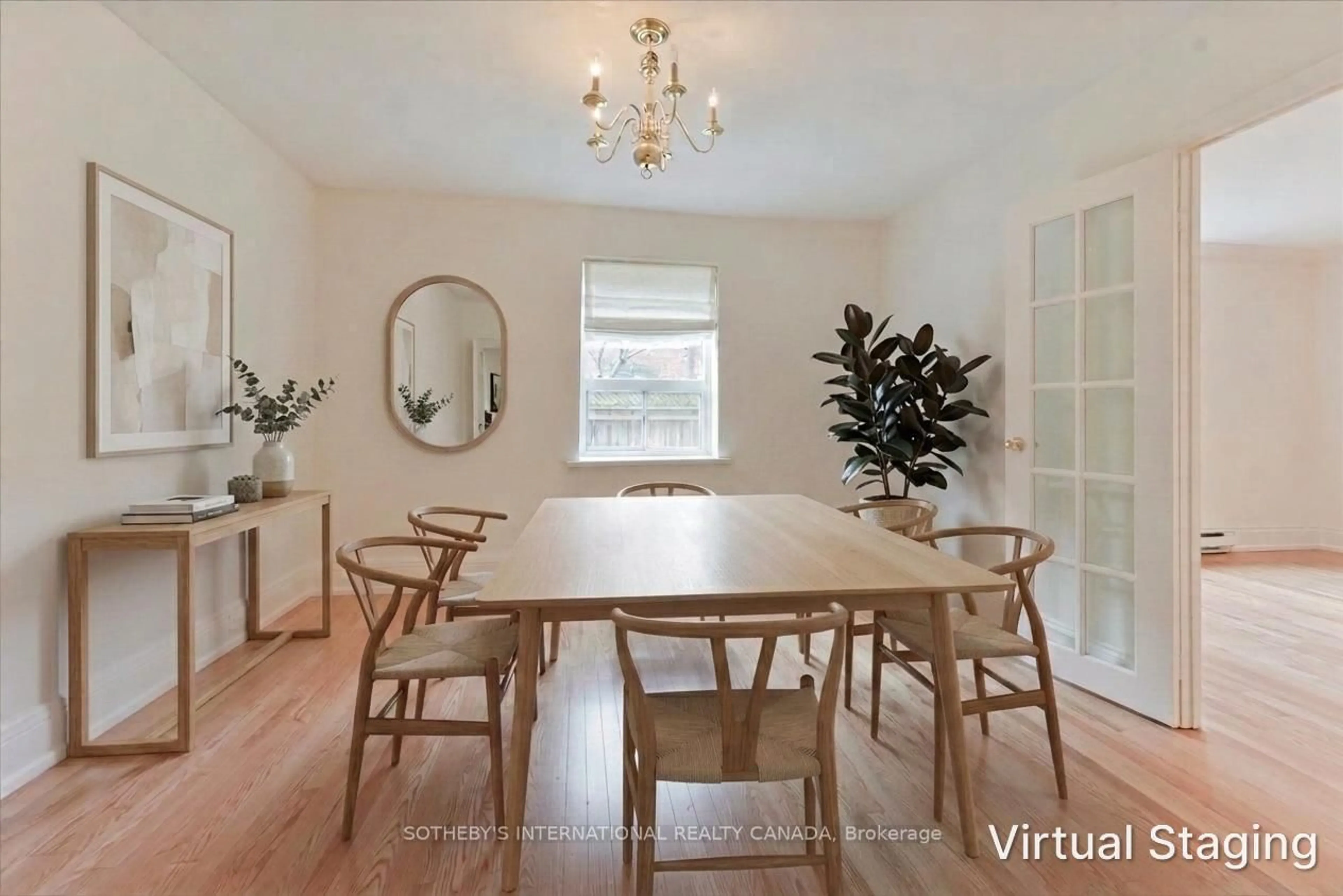 Dining room, wood/laminate floor for 100 Oriole Pkwy #106, Toronto Ontario M5P 2G8