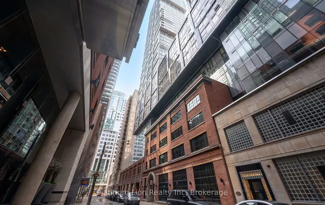 15 Mercer St #620, Toronto 4