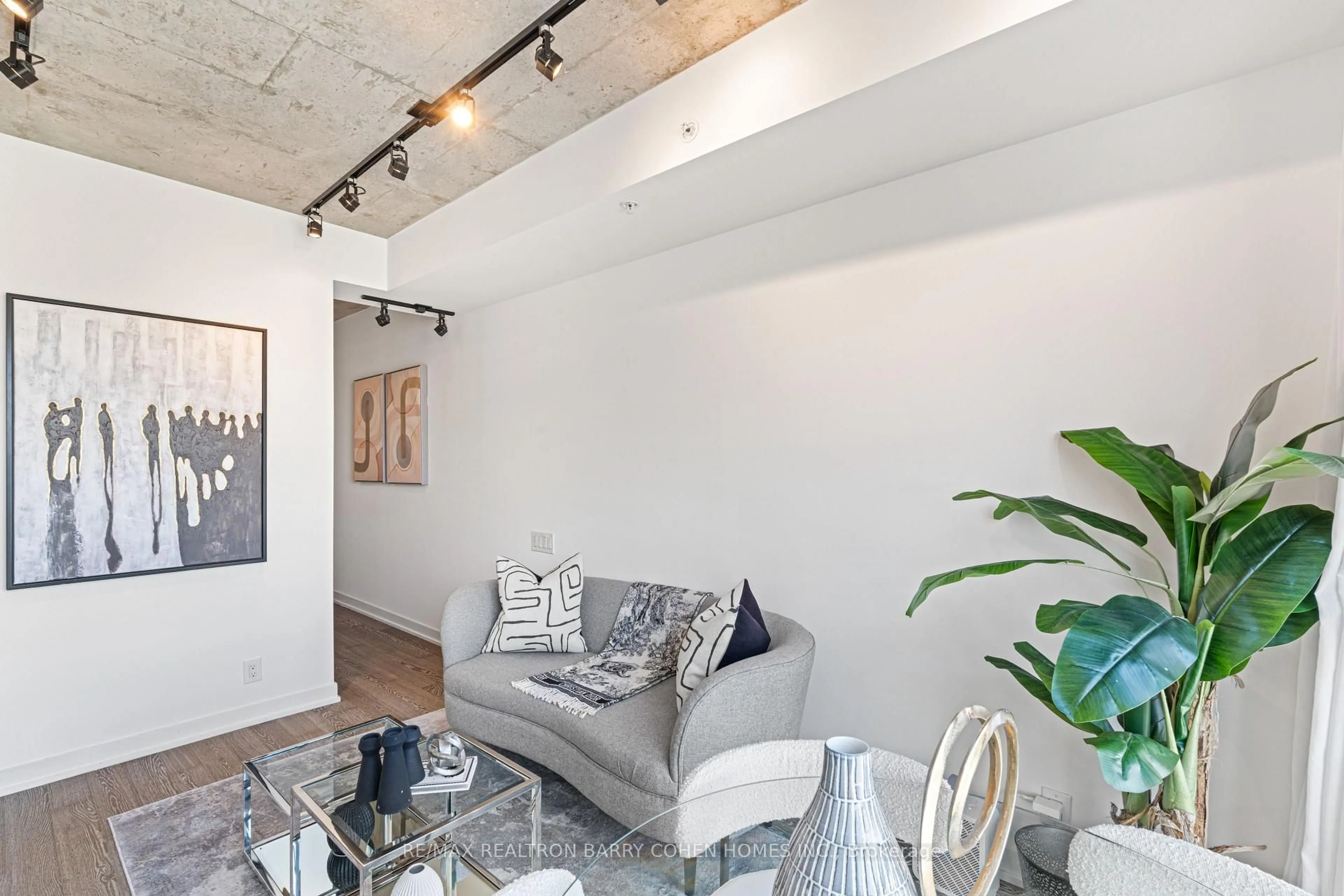 Living room with furniture, unknown for 39 Brant St #904, Toronto Ontario M5V 0M8