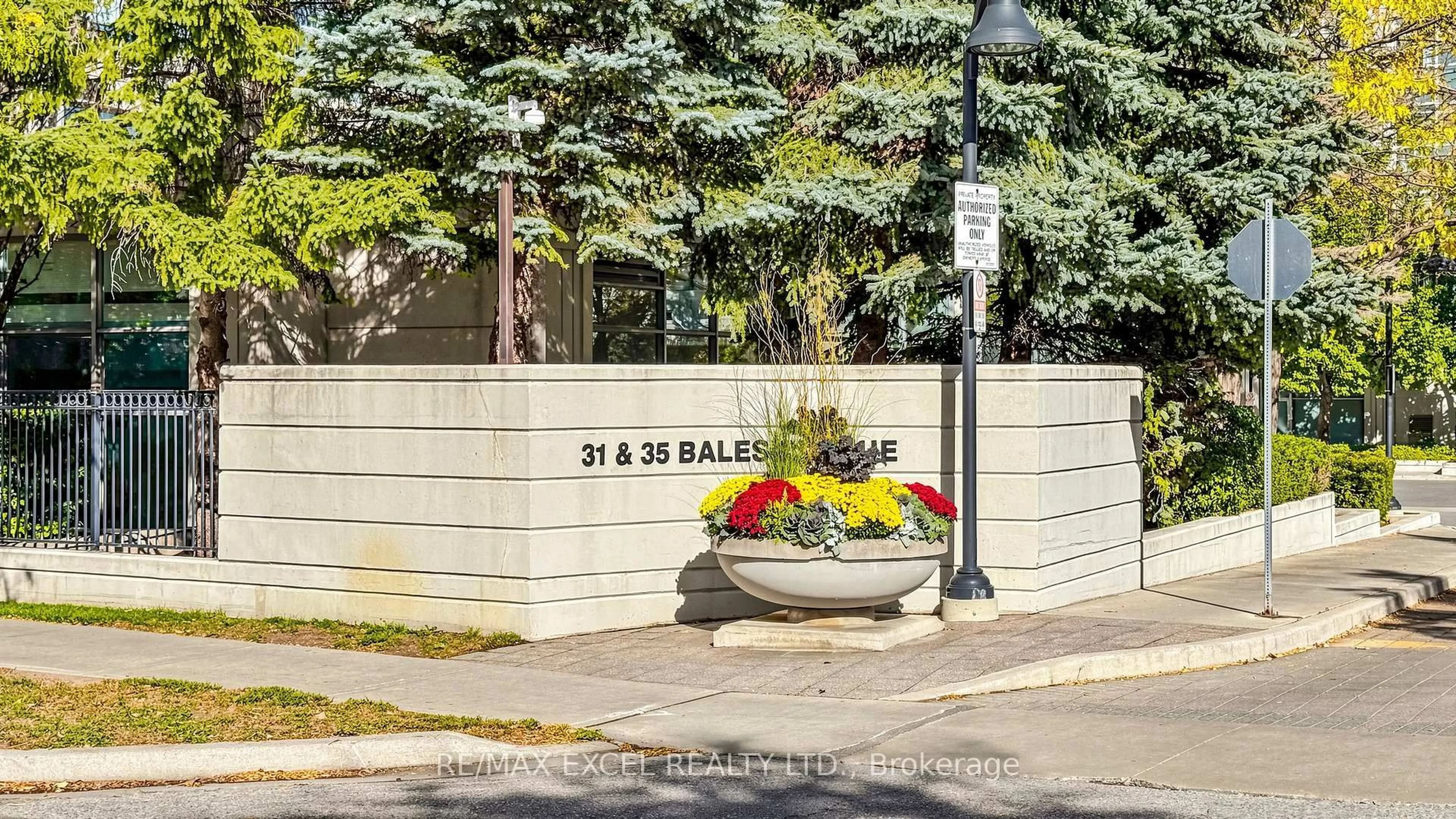 Unknown for 35 Bales Ave #916, Toronto Ontario M2N 7L7