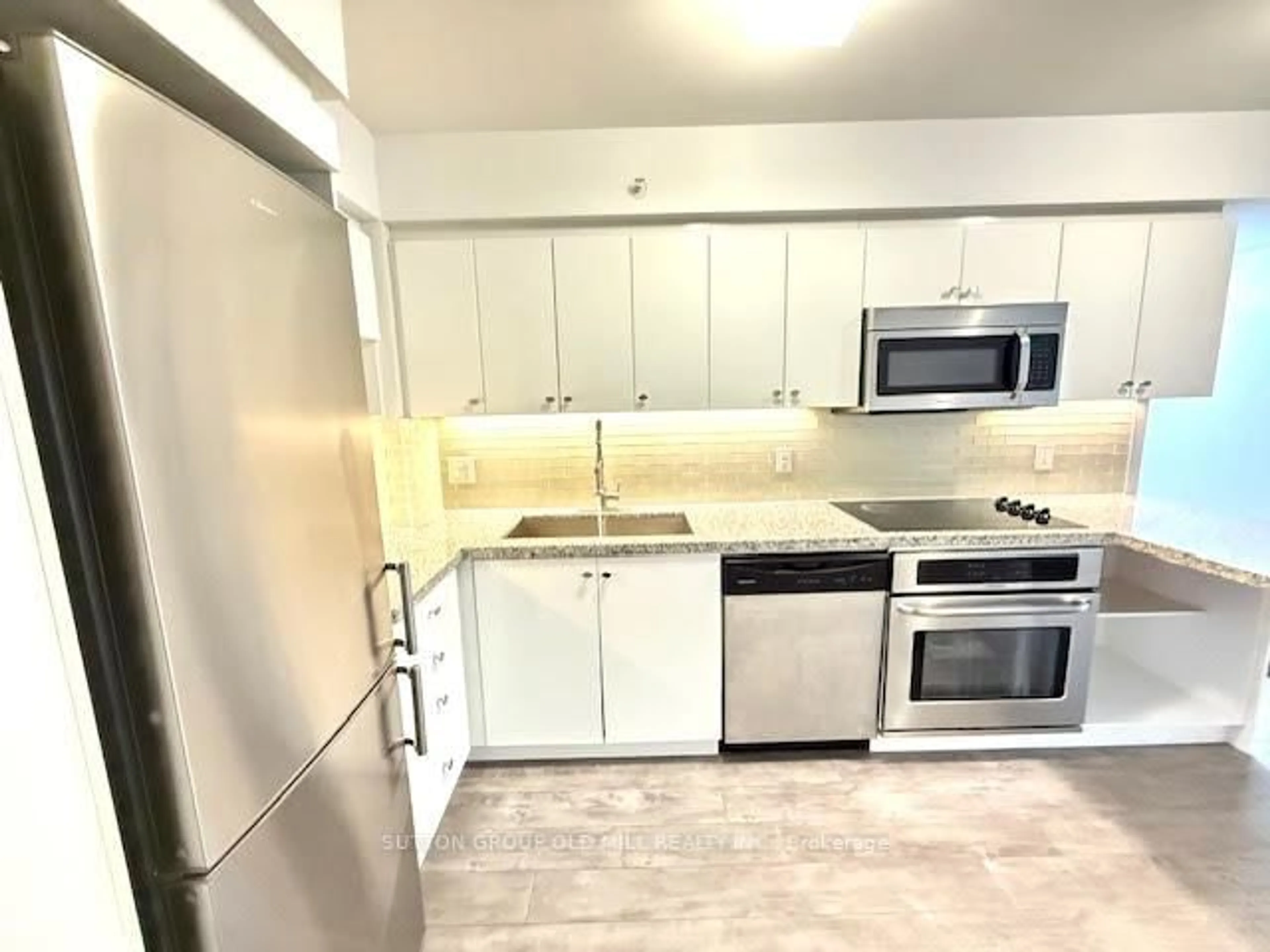 Standard kitchen, unknown for 565 Wilson Ave #W804, Toronto Ontario M3H 0C6