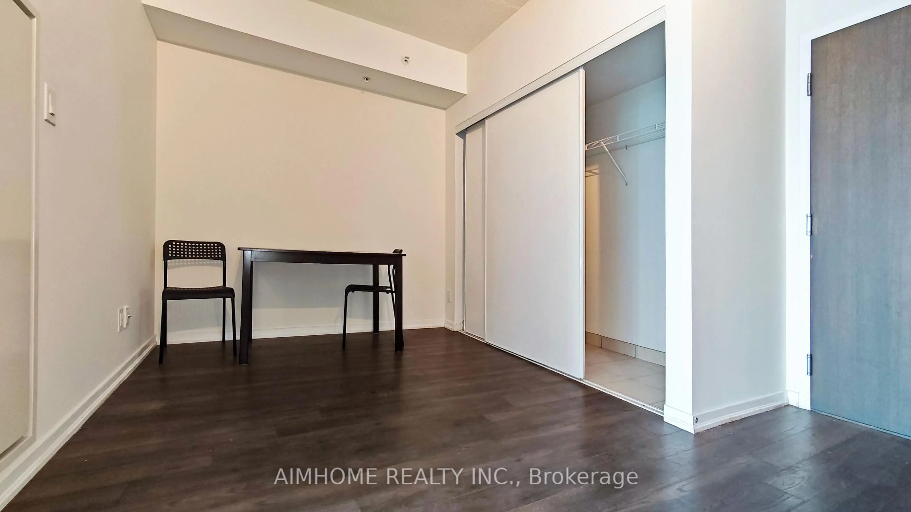 A pic of a room for 68 Abell St #1107, Toronto Ontario M6J 0B1