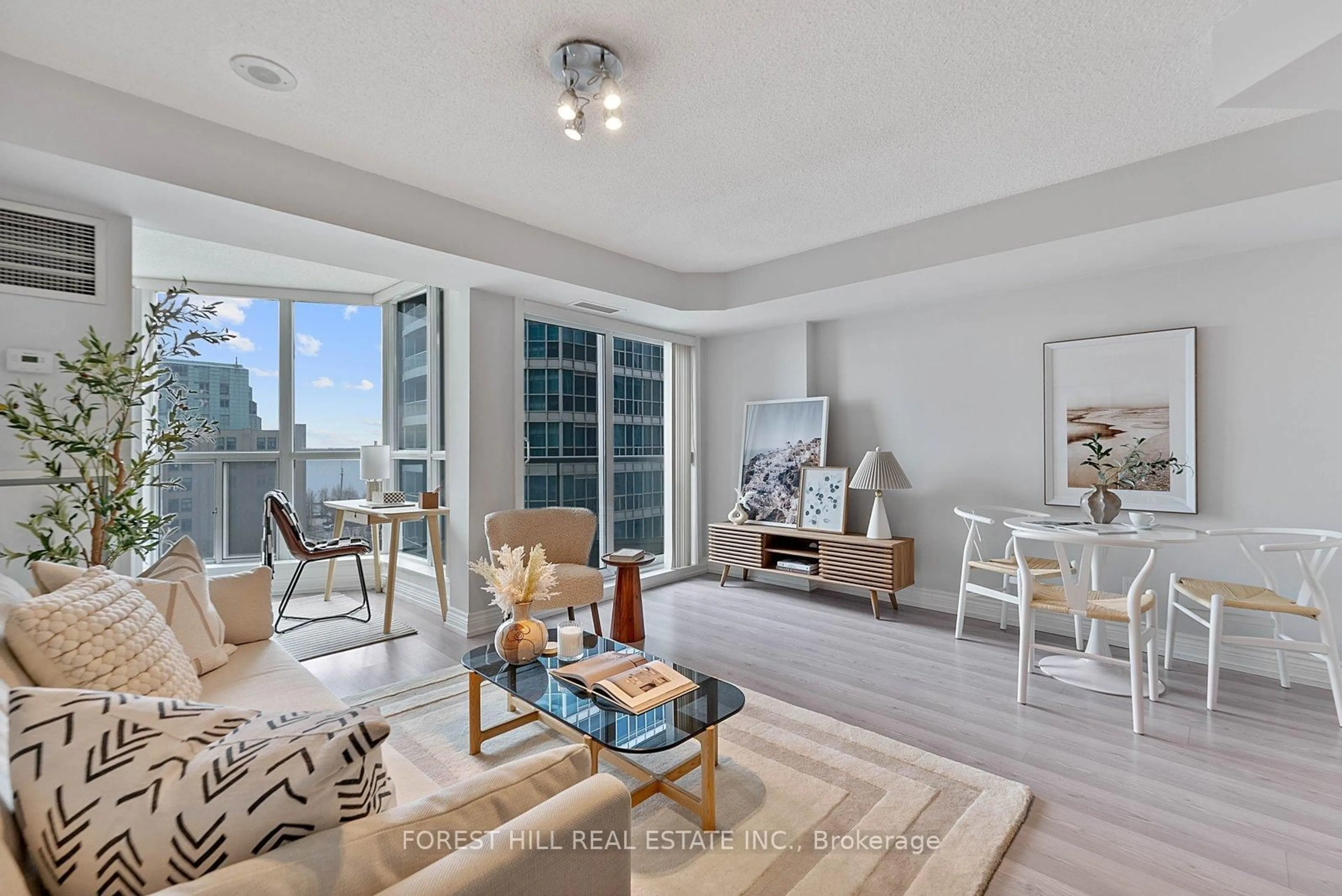 Living room with furniture, unknown for 8 York St #911, Toronto Ontario M5J 2Y2