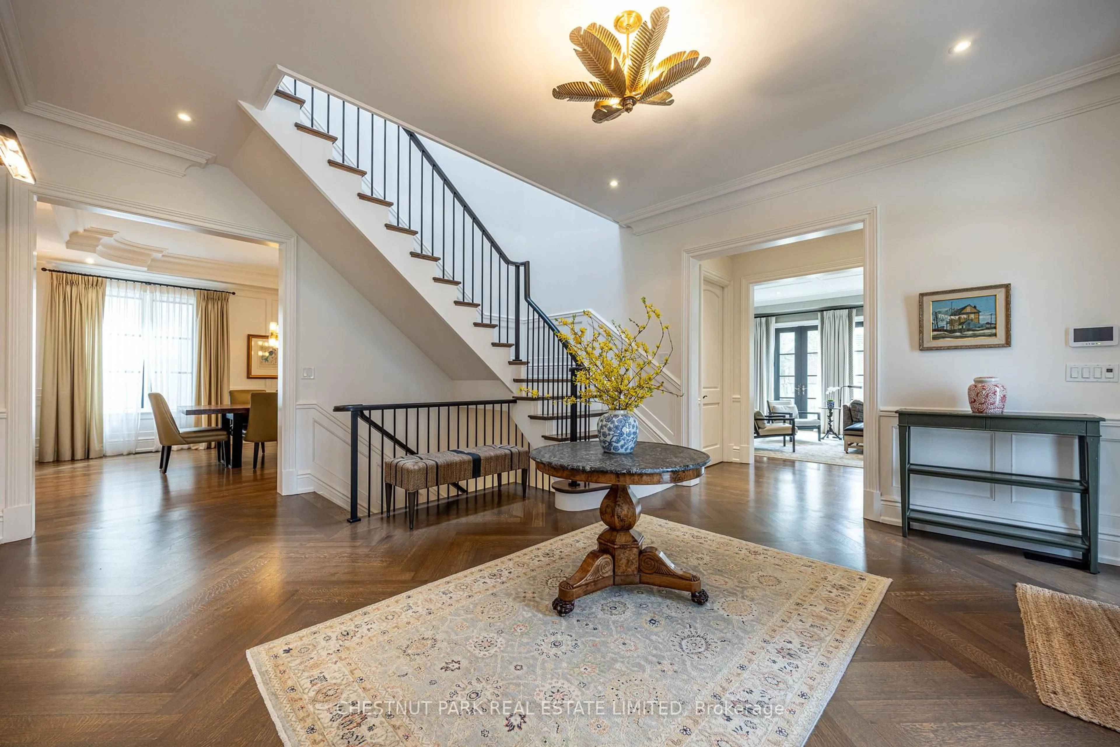 Indoor entryway for 151 Rochester Ave, Toronto Ontario M4N 1P2