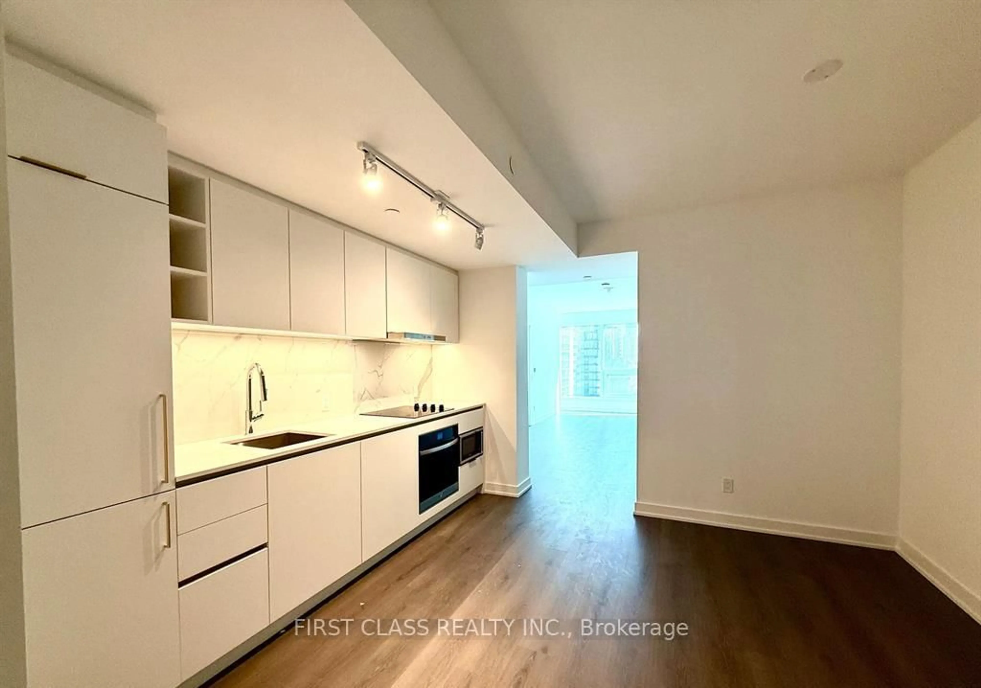 Unknown for 8 Wellesley St #905, Toronto Ontario M4Y 1E7
